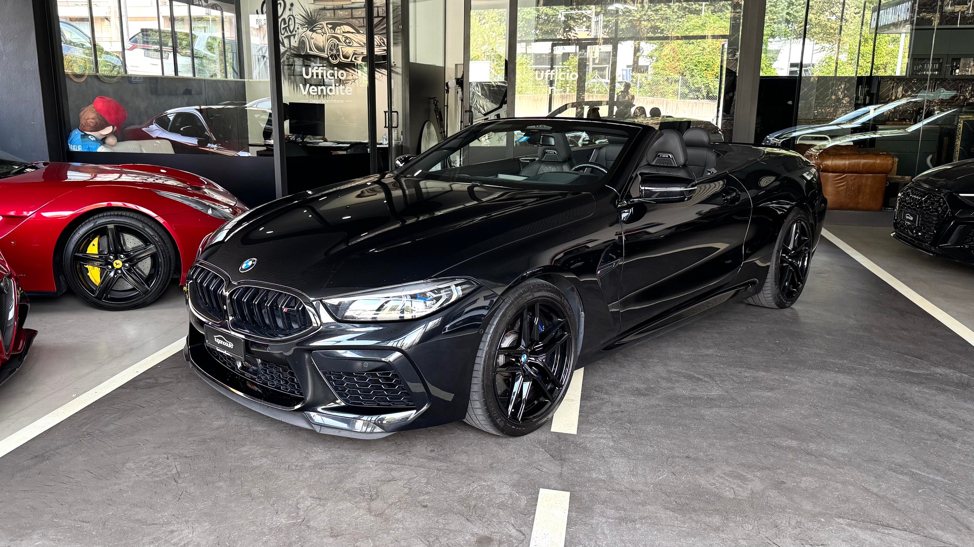 BMW M8 xDrive M Competition Steptronic-image-3