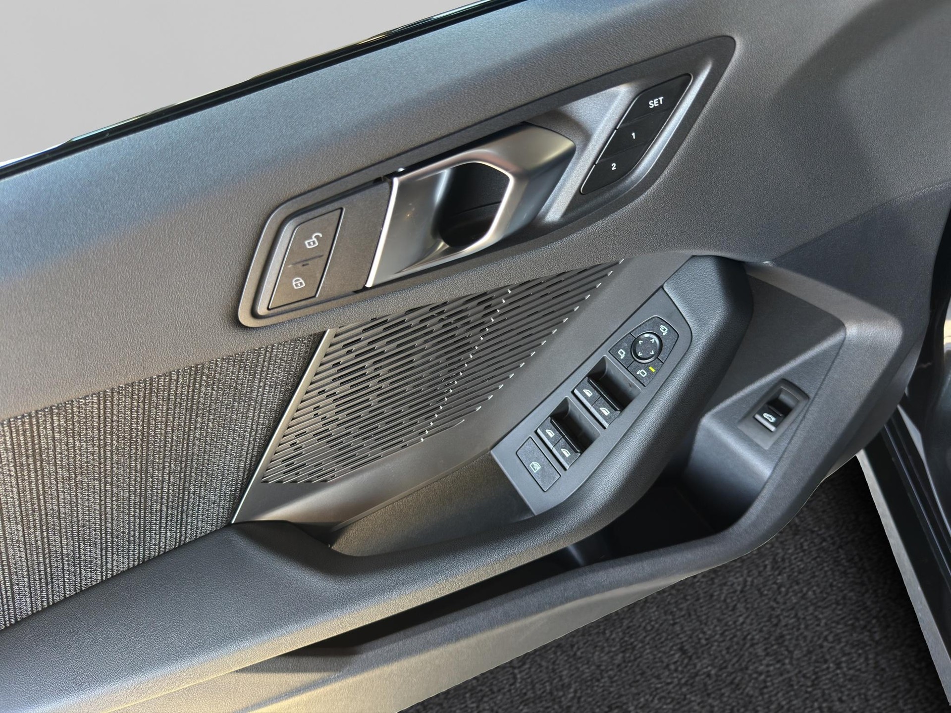 BMW 116-image-12
