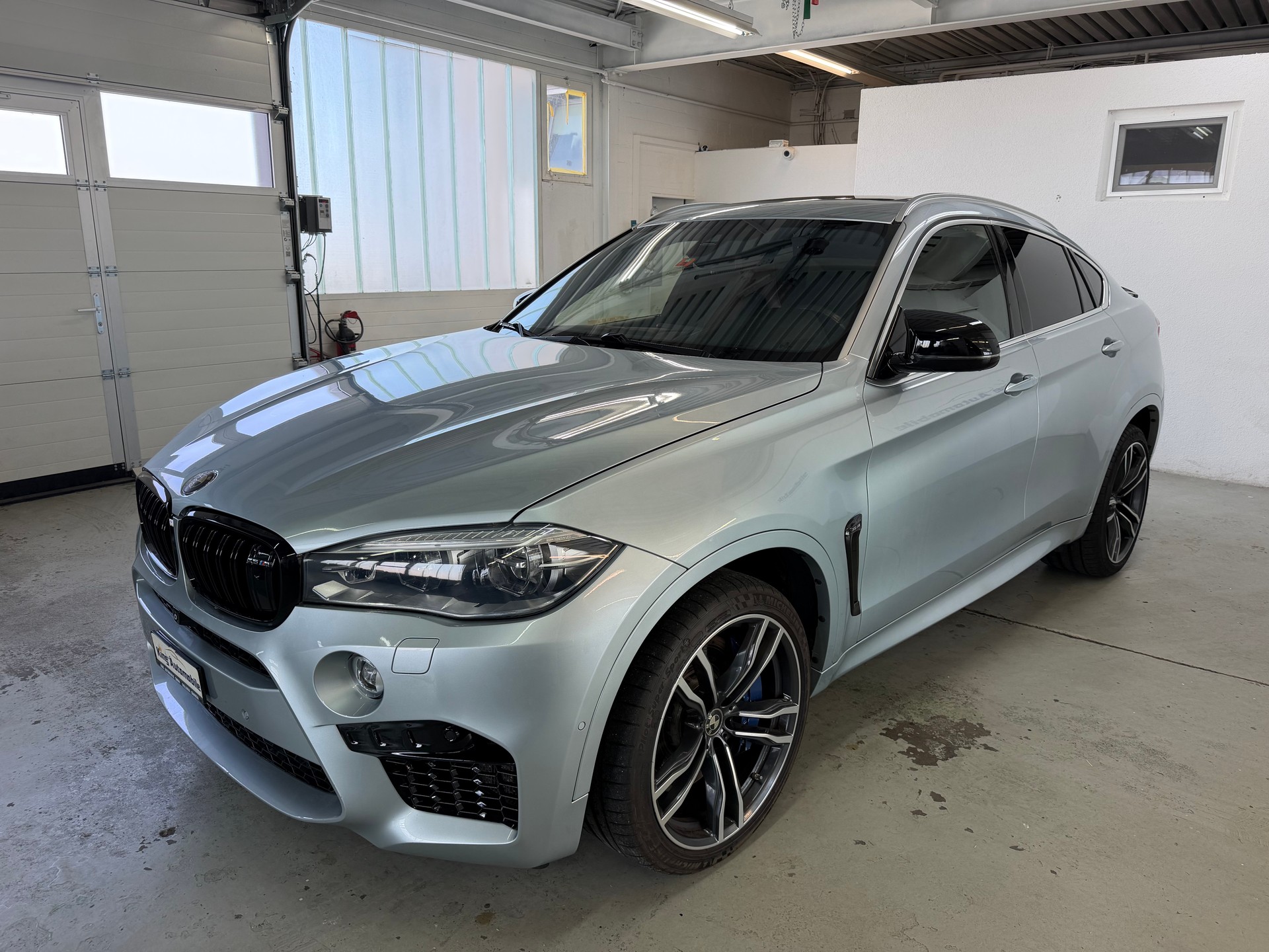 BMW X6M Steptronic | CH-Auto | Ab MFK 08.2025 | Vollausstattung-showroom-element-1