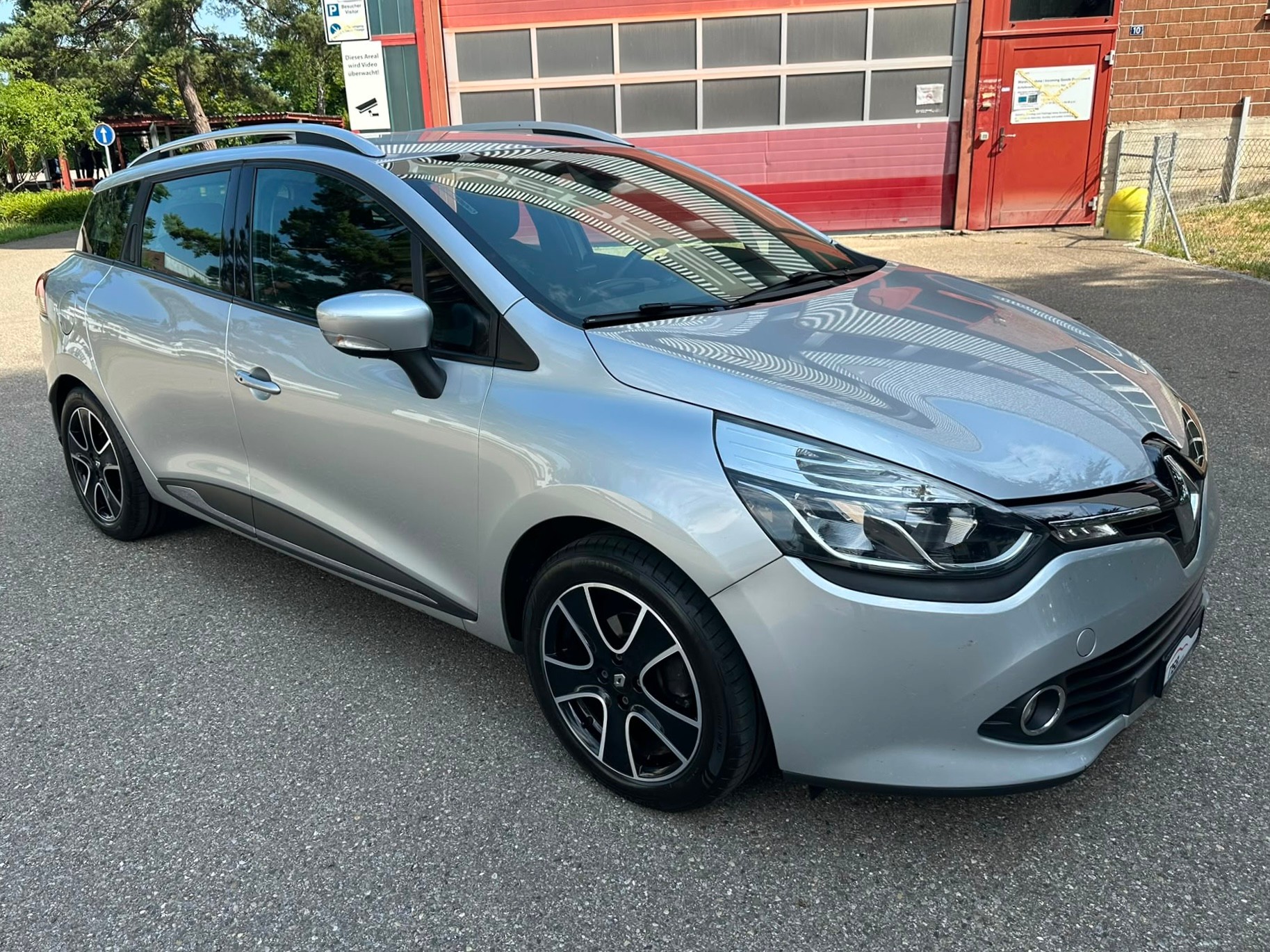 RENAULT Clio Grandtour 1.2 16V T Dynamique EDC-image-2