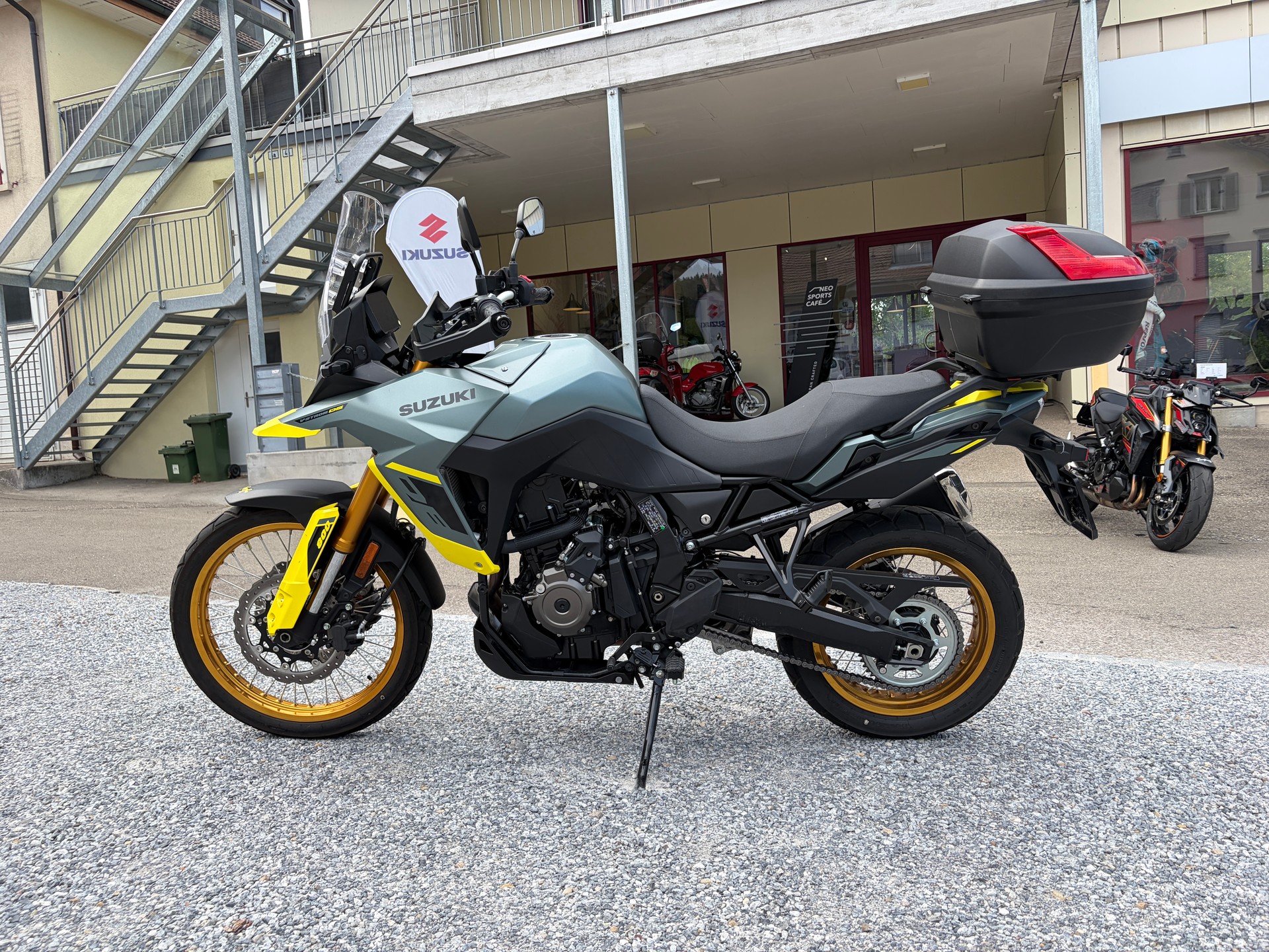 SUZUKI DL 800 DE-image-2