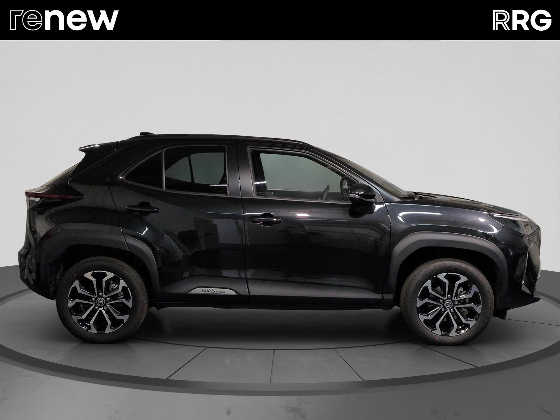 TOYOTA Yaris Cross 1.5 Trend e-CVT-showroom-element-1