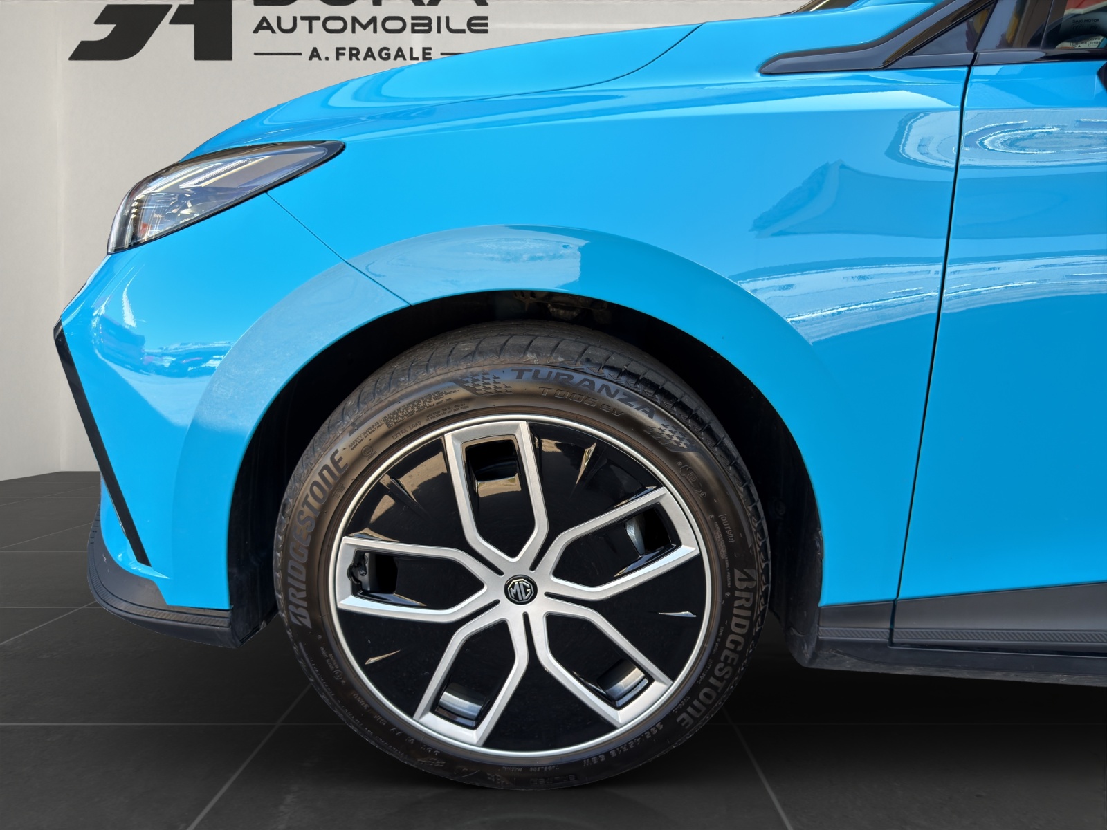 MG 4 64kWh Luxury-image-6