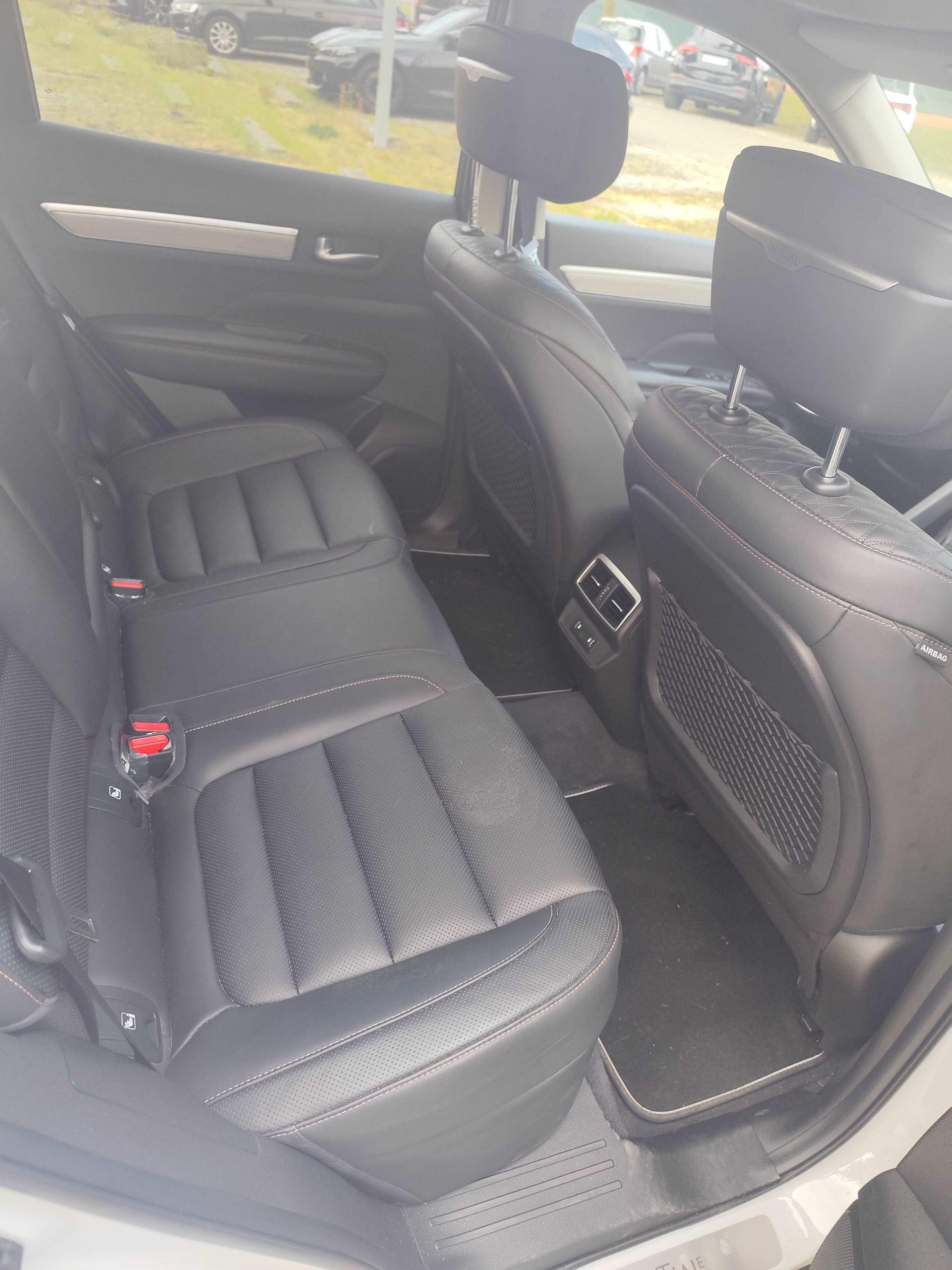 RENAULT 2.0 Blue dCi Initiale X-Tronic 4WD-image-6