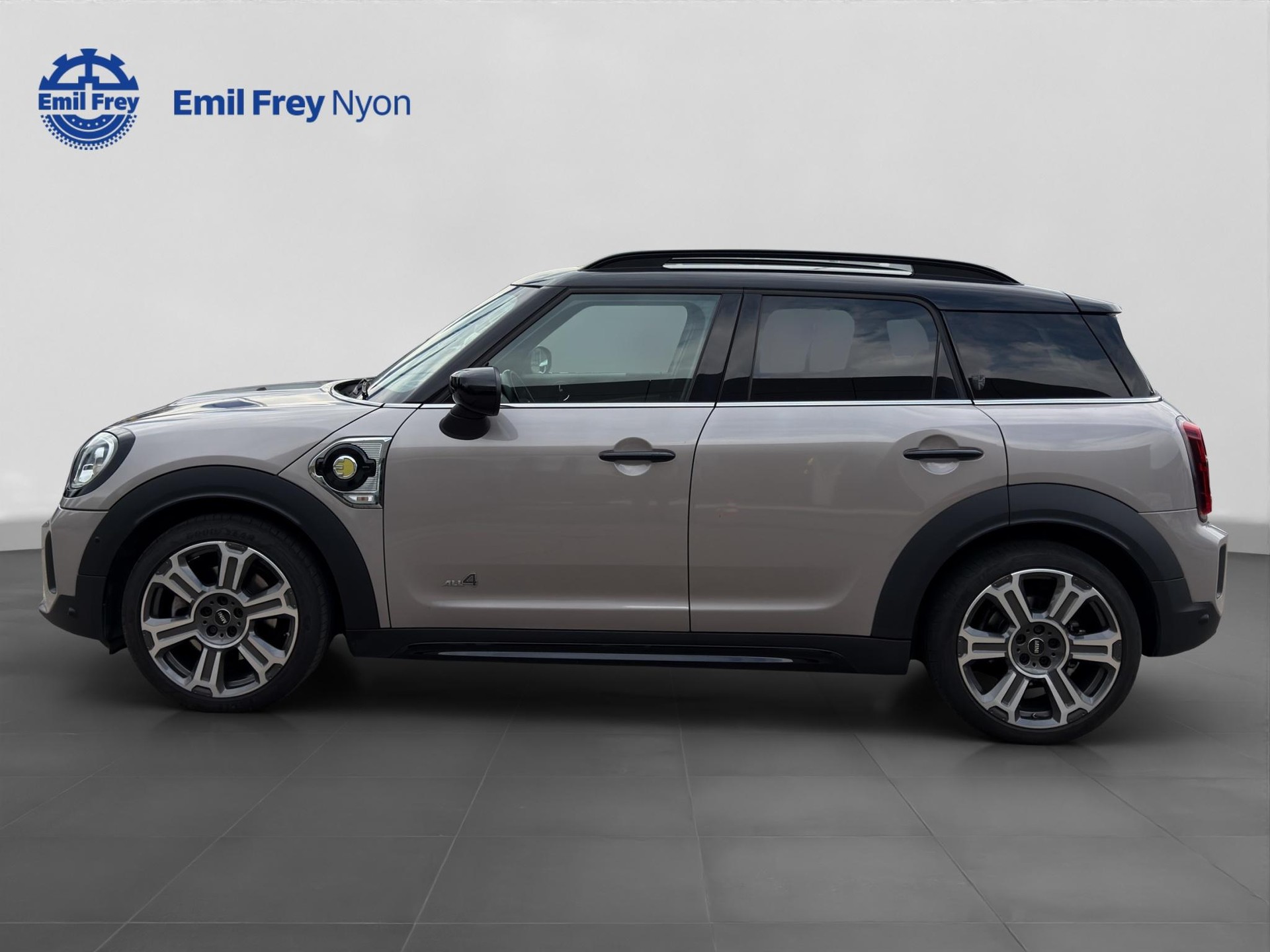MINI Countryman F60 1.5i Cooper S E ALL4-showroom-element-2