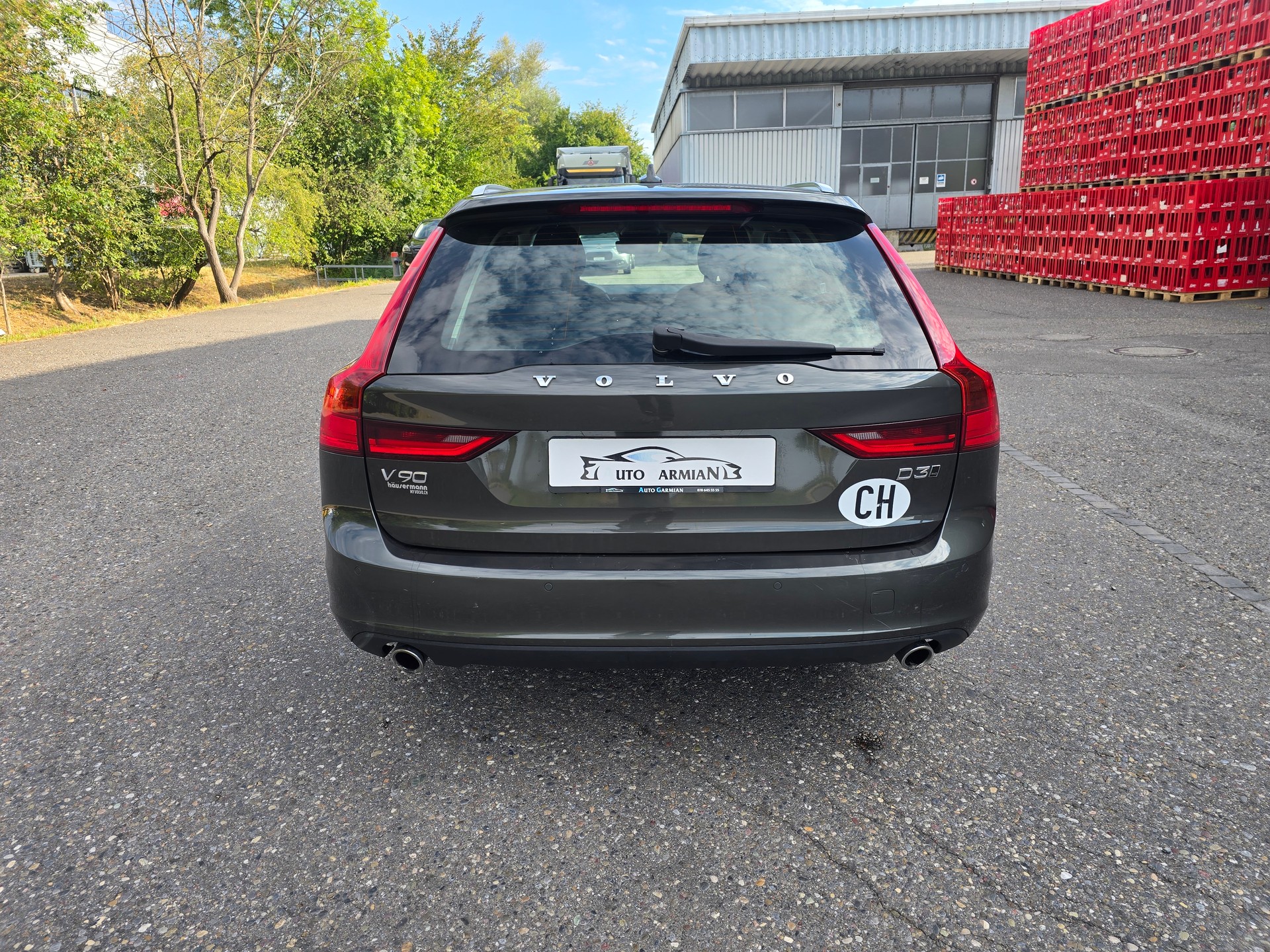 VOLVO V90 D3 AWD Kinetic Geartronic-showroom-element-3