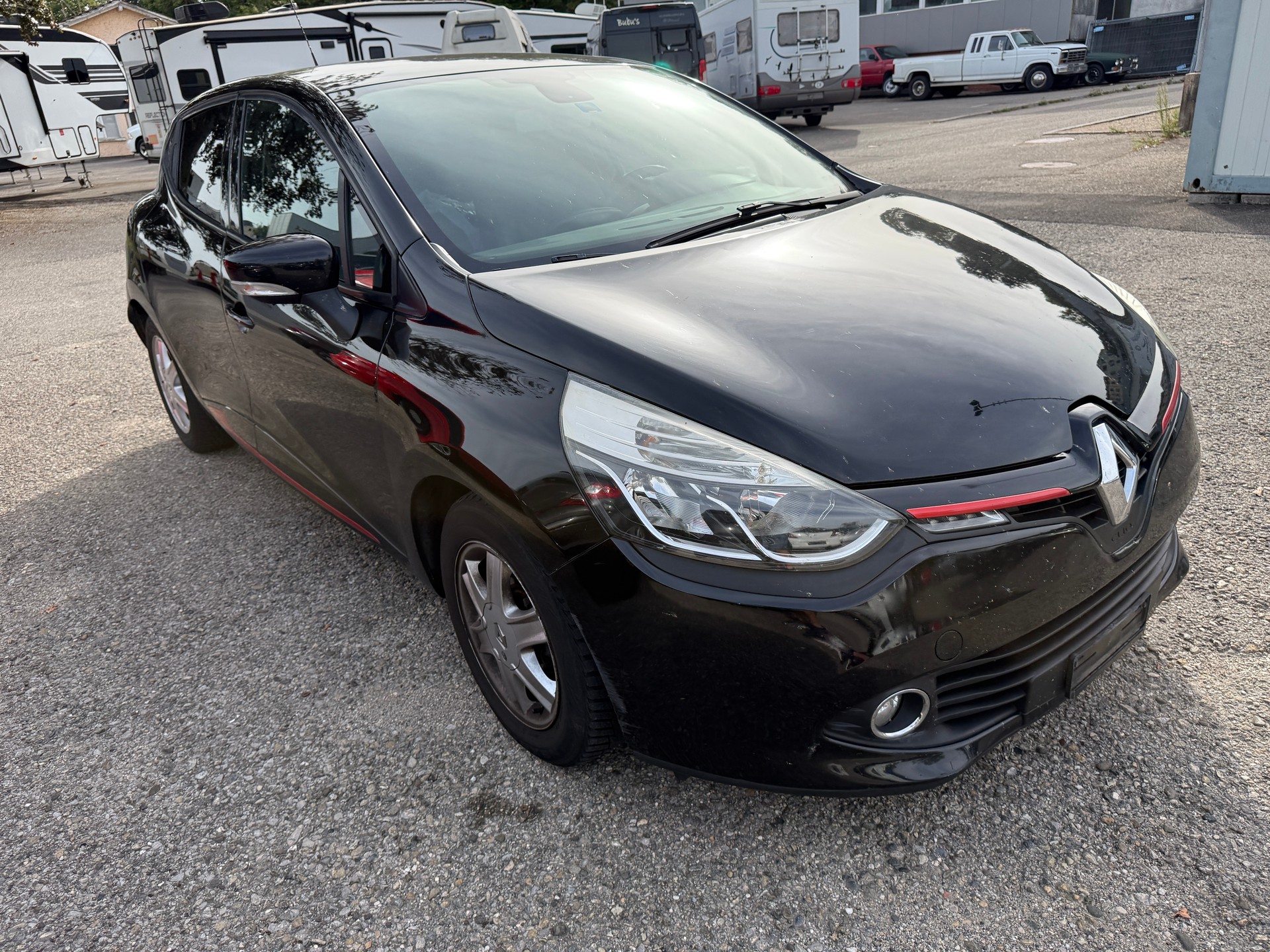 RENAULT Clio 0.9 12V Dynamique-image-1