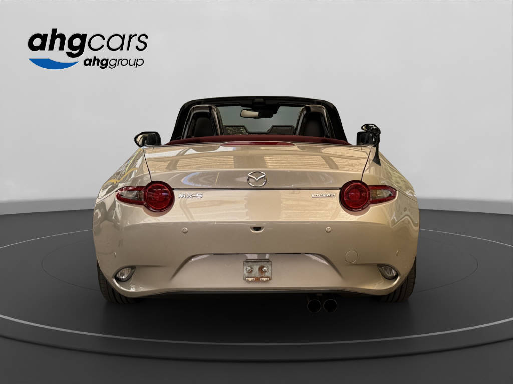 MAZDA MX-5 1.5 Revolution-showroom-element-3