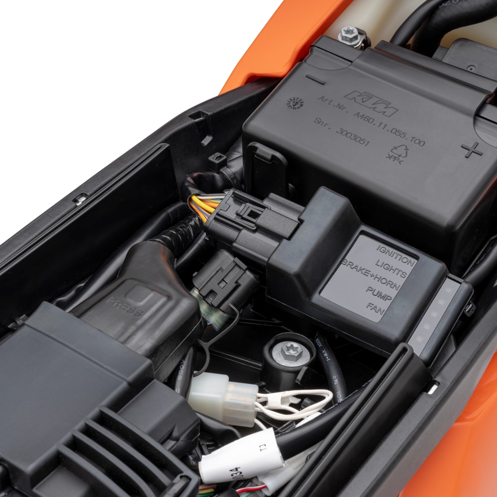 KTM KTM 300 EXC 6DAYS 2027-image-6