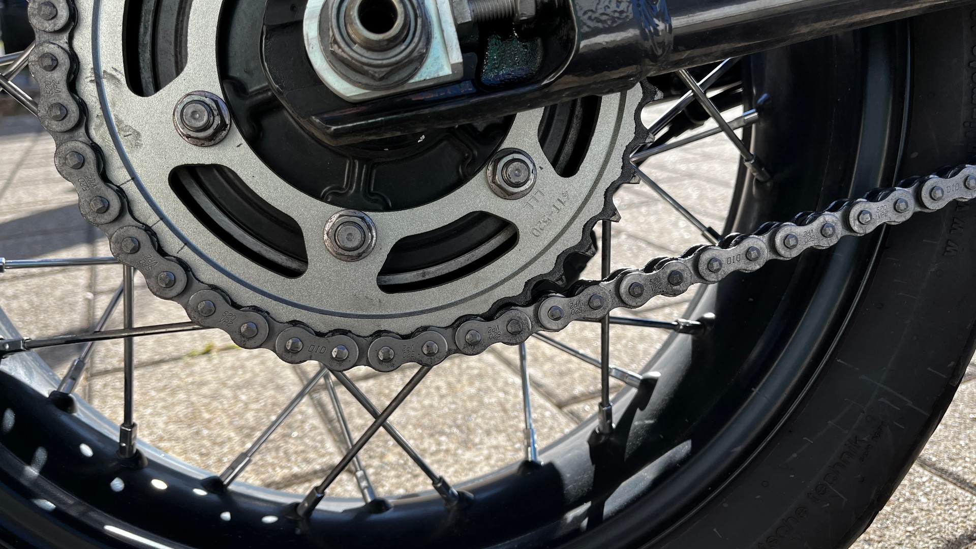 TRIUMPH Street Scrambler 900-image-4