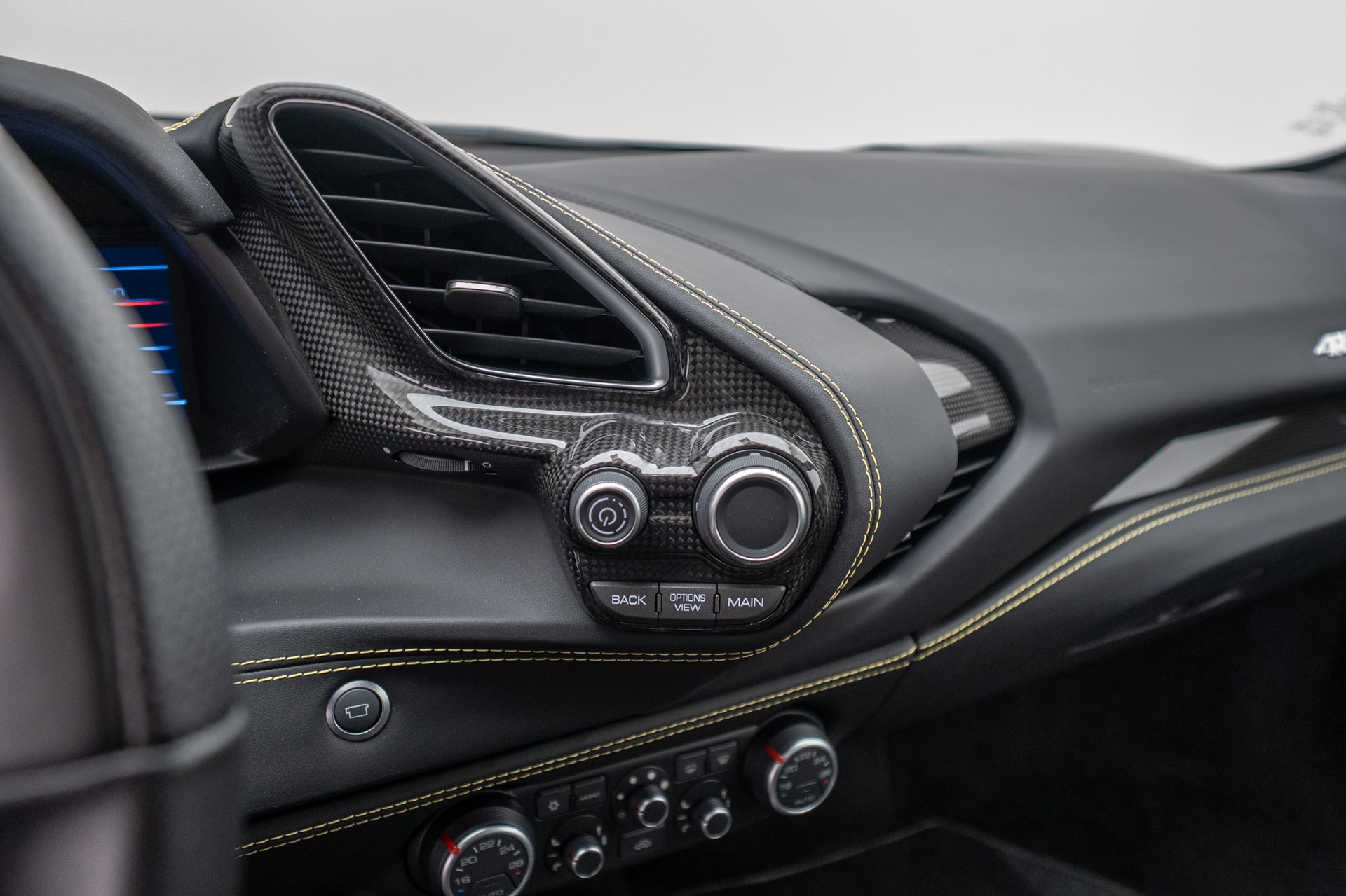 FERRARI 488 GTB 3.9 V8-image-10