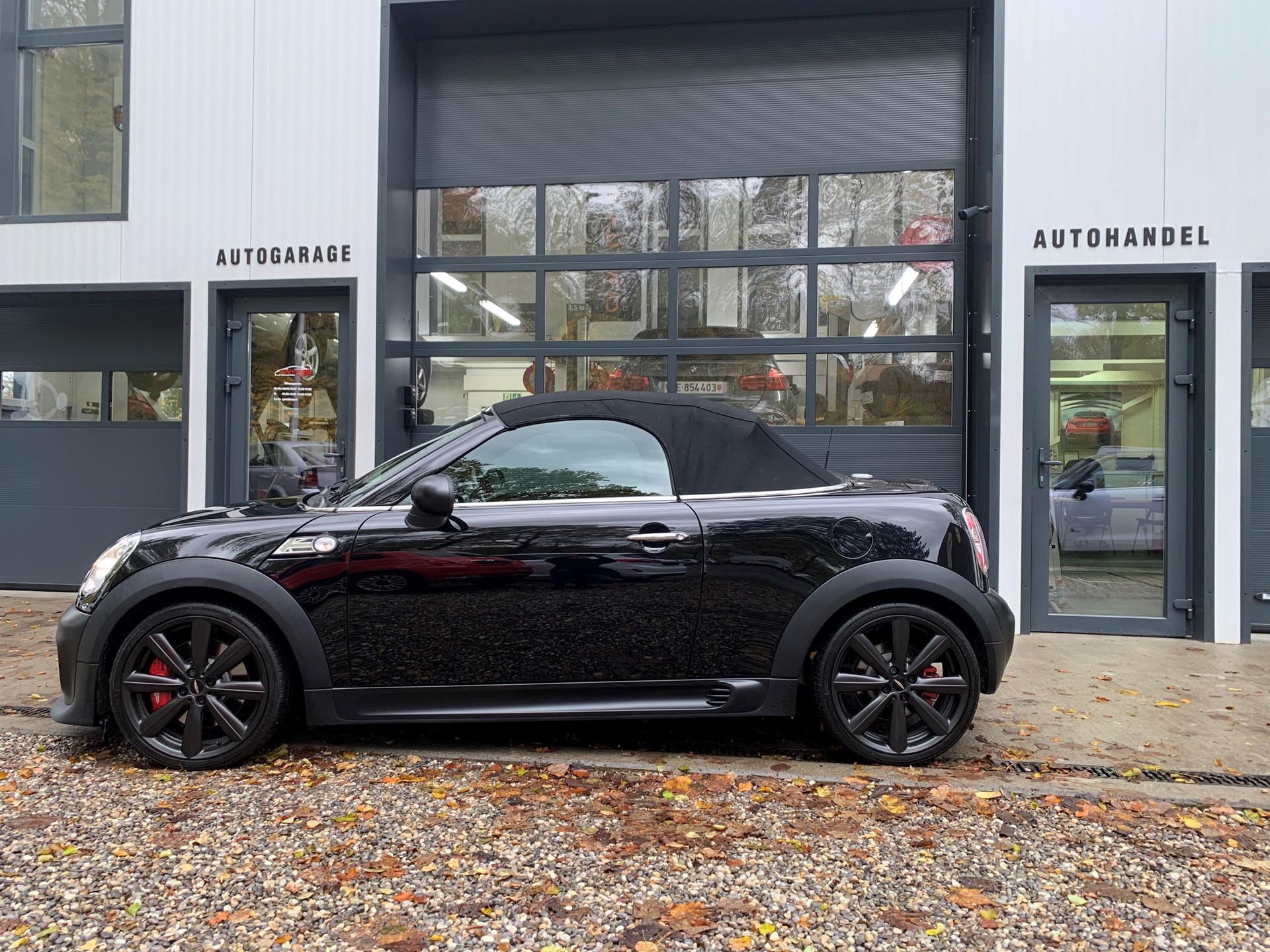MINI Cooper John Cooper Works Roadster-image-3