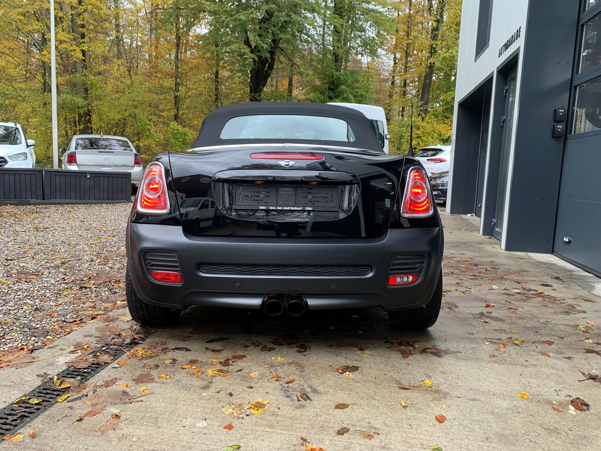 MINI Cooper John Cooper Works Roadster-image-5