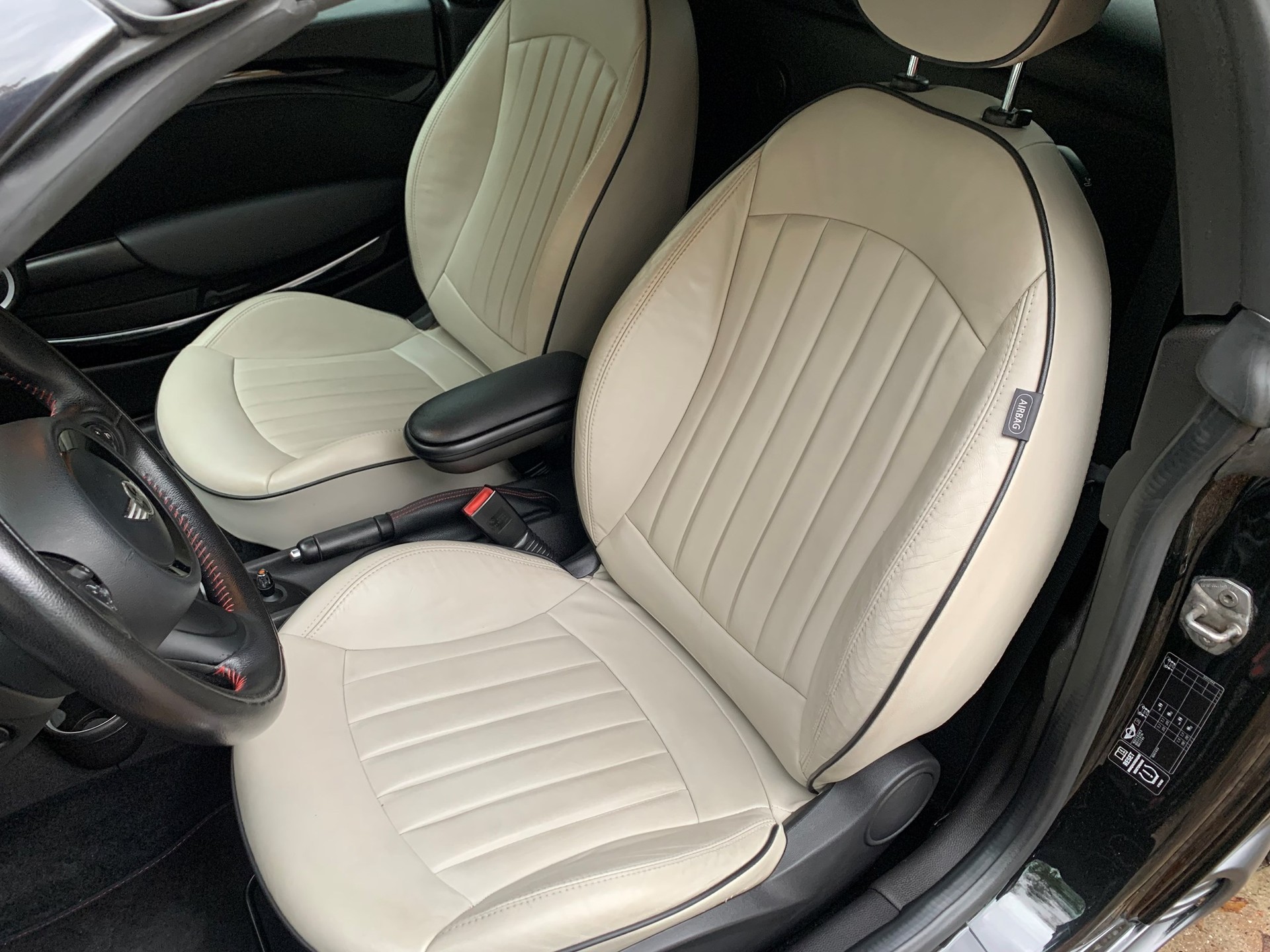MINI Cooper John Cooper Works Roadster-image-8