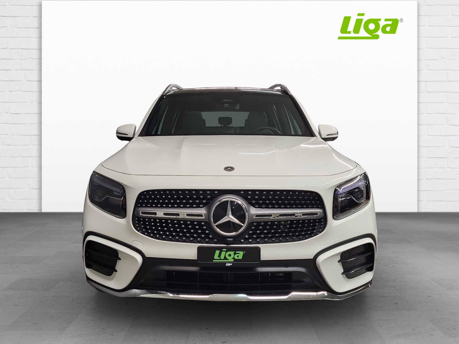 MERCEDES-BENZ GLB 200-showroom-element-2