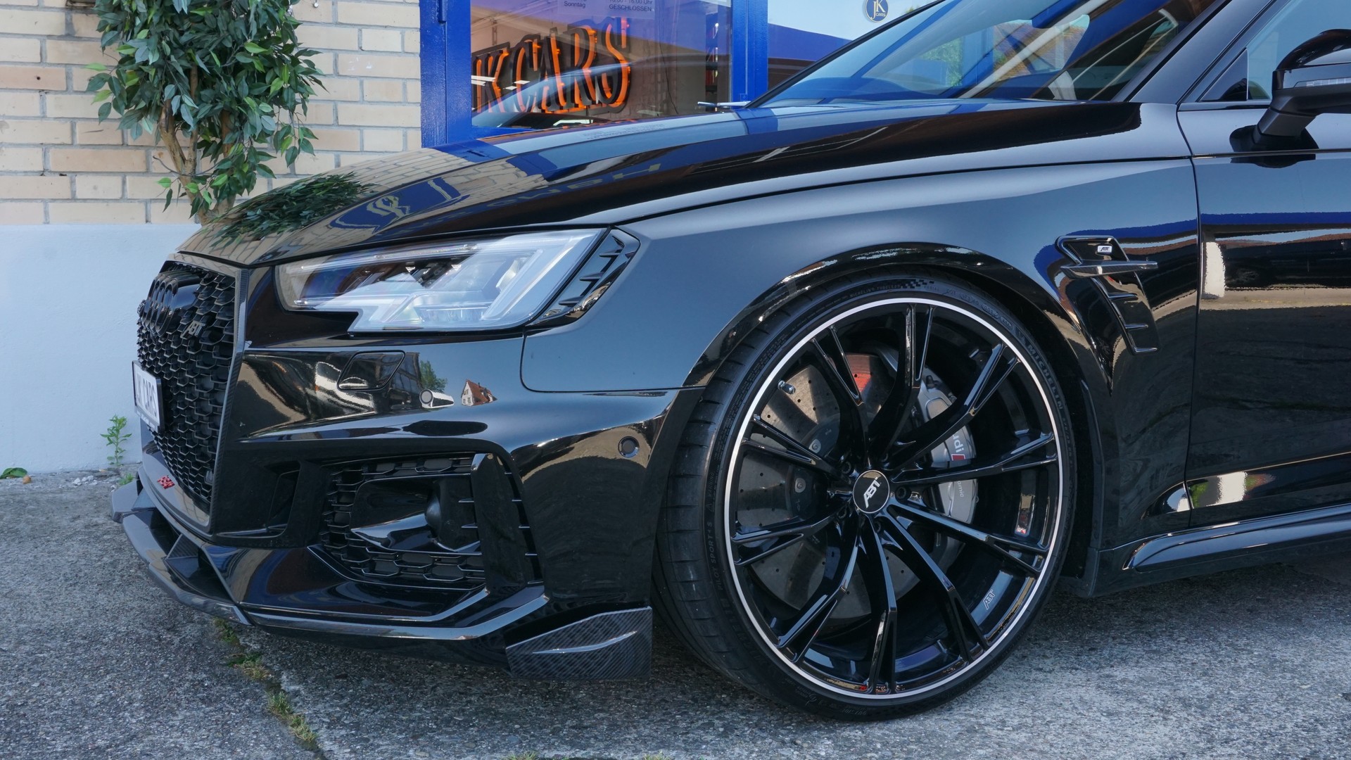 AUDI RS4 ABT RS4+ 1 of 50-image-10