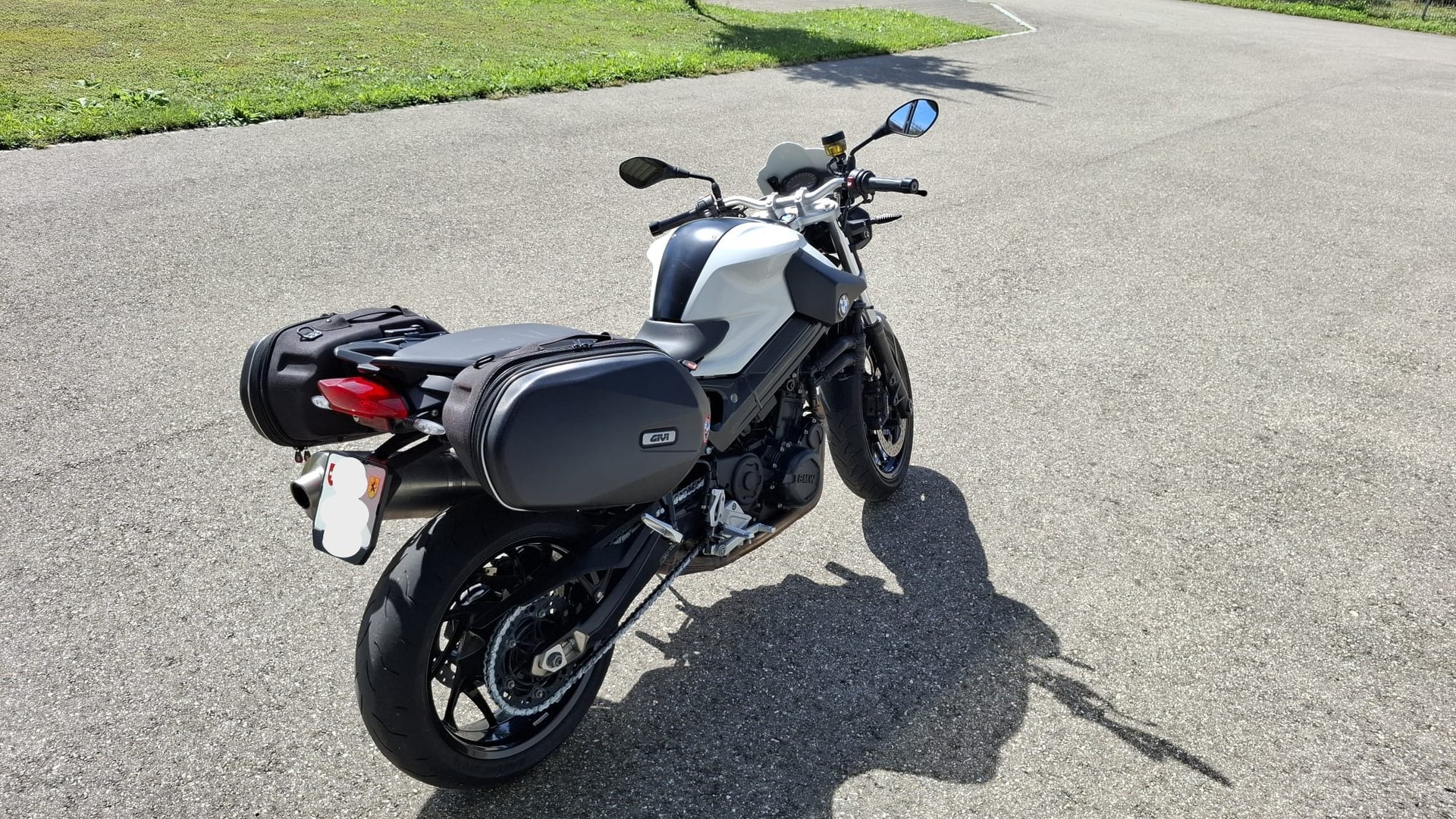 BMW F 800 R-image-6