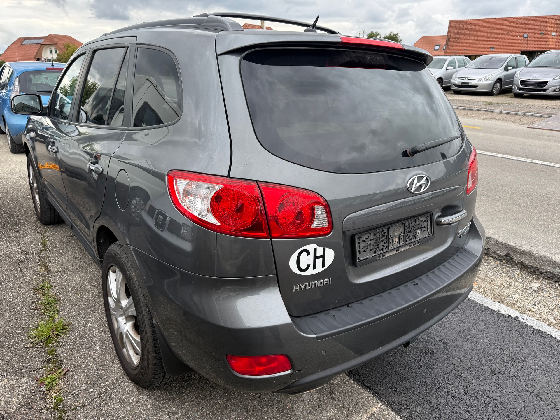 HYUNDAI Santa Fe 2.2 CRDi Premium 4WD Automatic-image-4