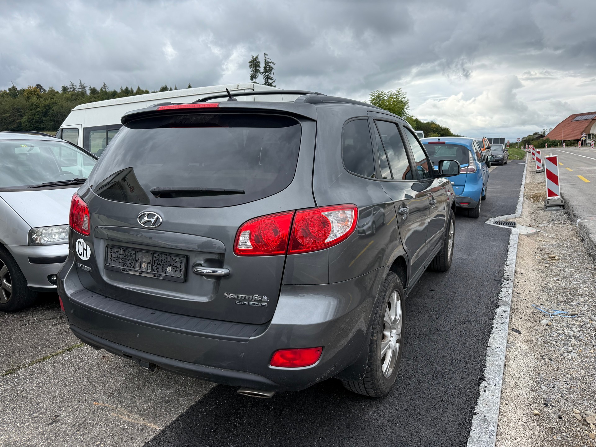 HYUNDAI Santa Fe 2.2 CRDi Premium 4WD Automatic-image-3