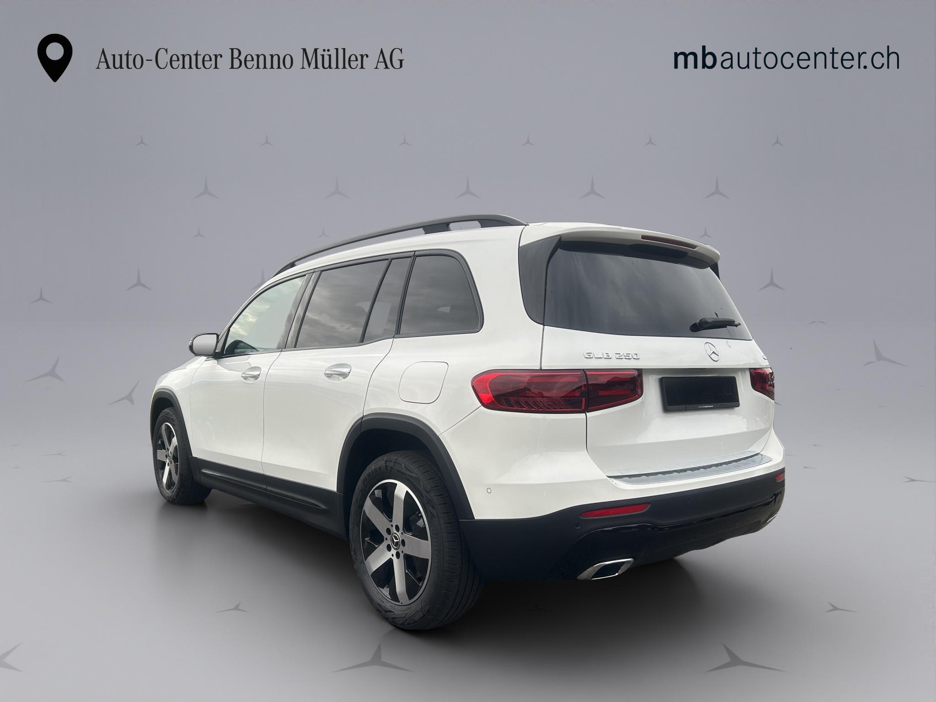 MERCEDES-BENZ GLB 250 Progressive 4matic-showroom-element-2