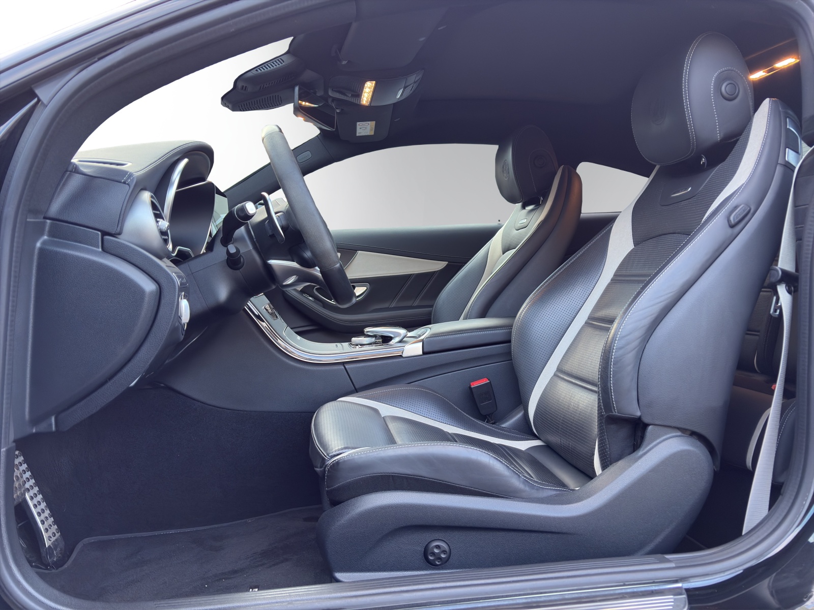 MERCEDES-BENZ C 63 S AMG 9G-tronic-image-8