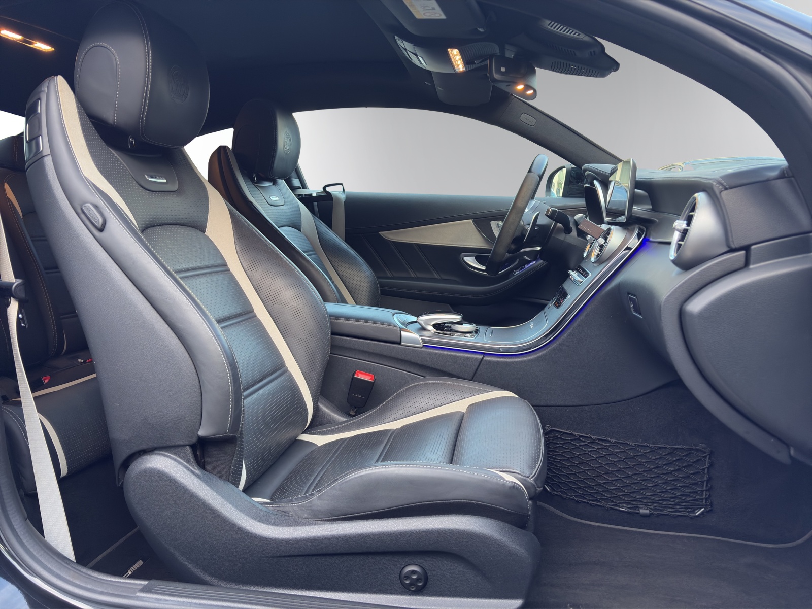 MERCEDES-BENZ C 63 S AMG 9G-tronic-image-9