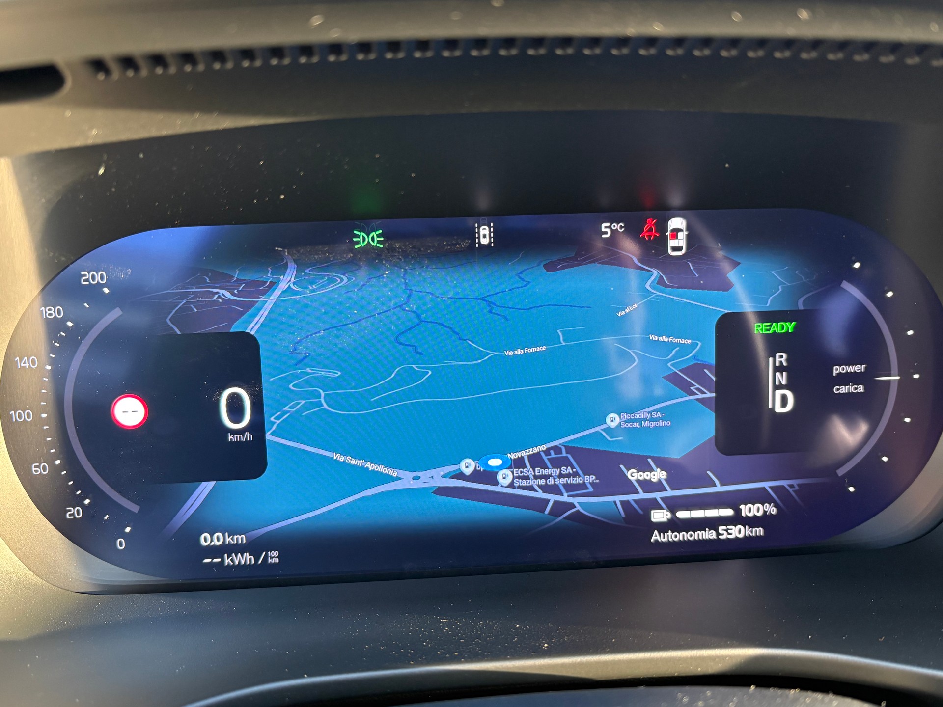 VOLVO EX40 82kWh Twin Motor AWD Ultra Xcentric Edition-image-14
