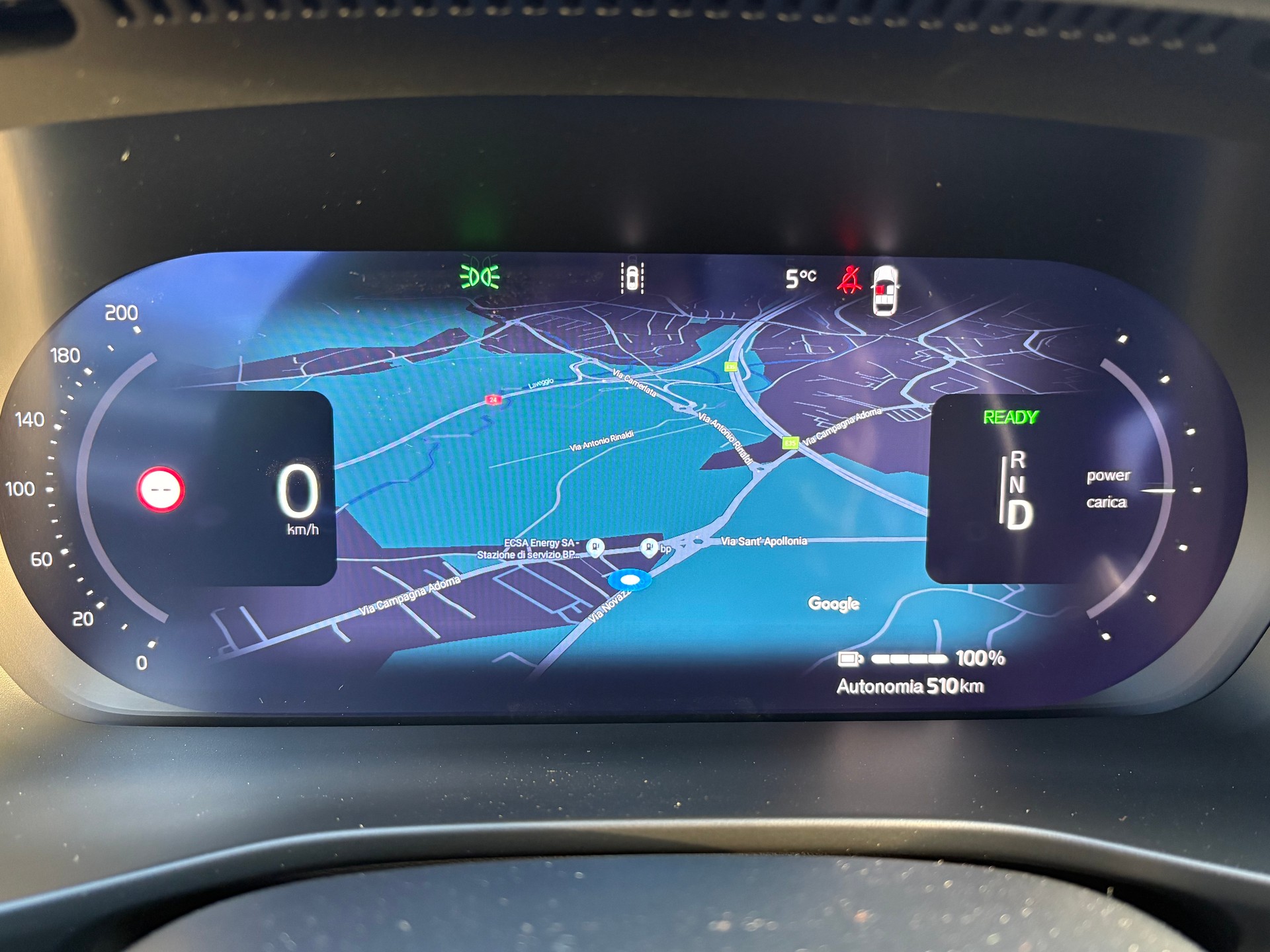 VOLVO EX40 82kWh Twin Motor AWD Ultra Xcentric Edition-image-12