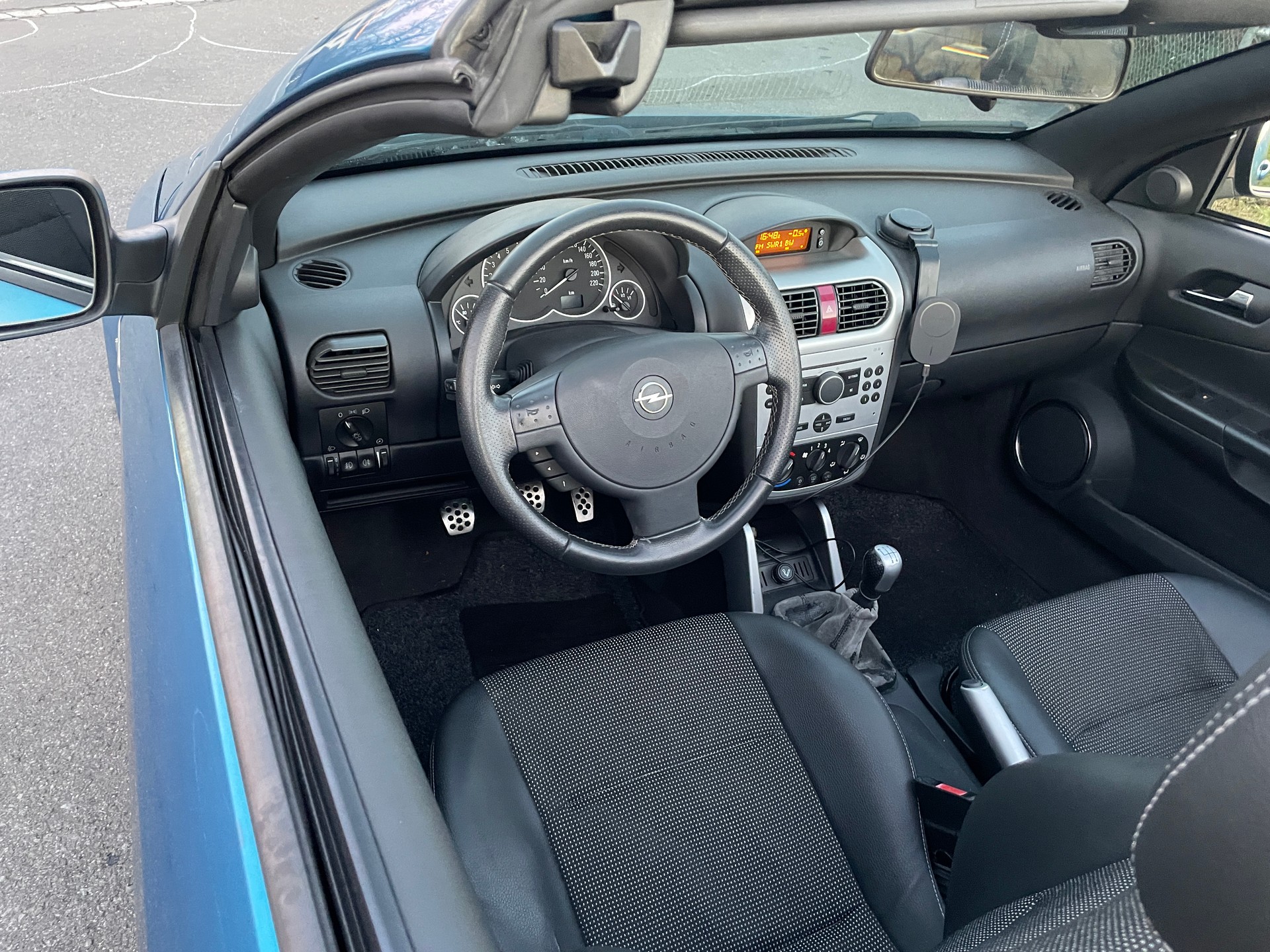 OPEL Tigra 1.8 Sport-image-5