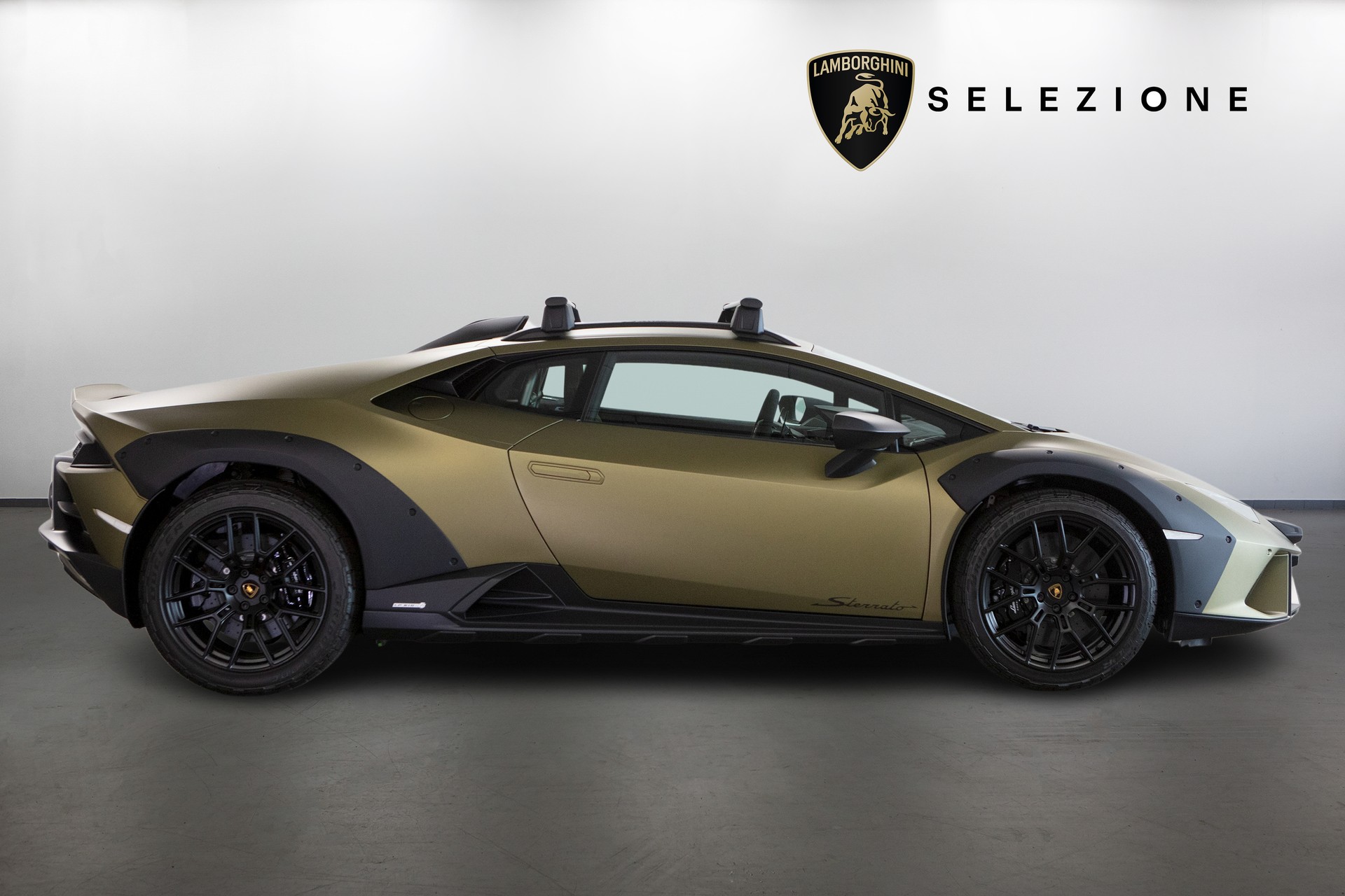 LAMBORGHINI Huracán Sterrato Coupé DCT-showroom-element-1