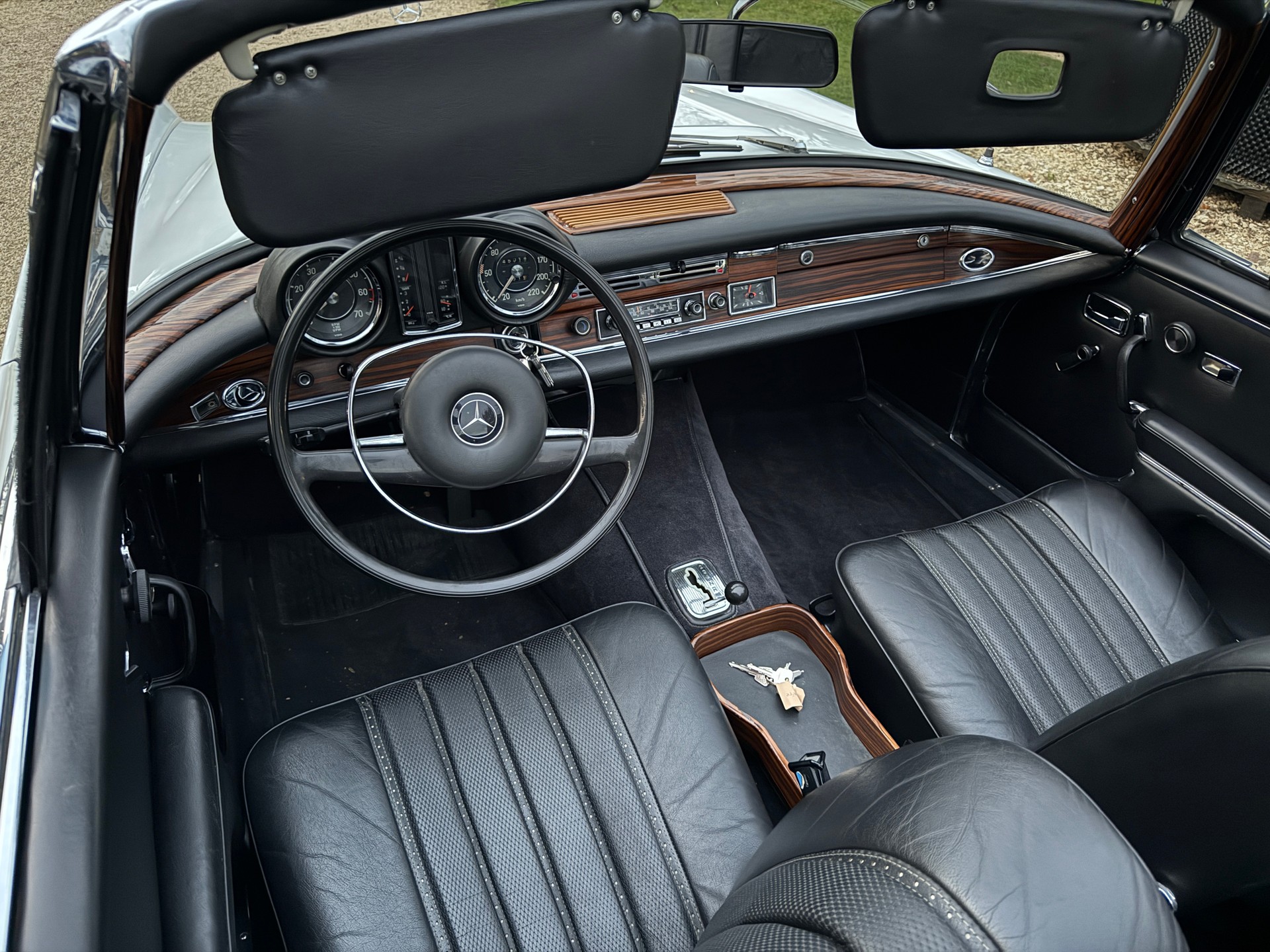 MERCEDES-BENZ 280 SE-image-6