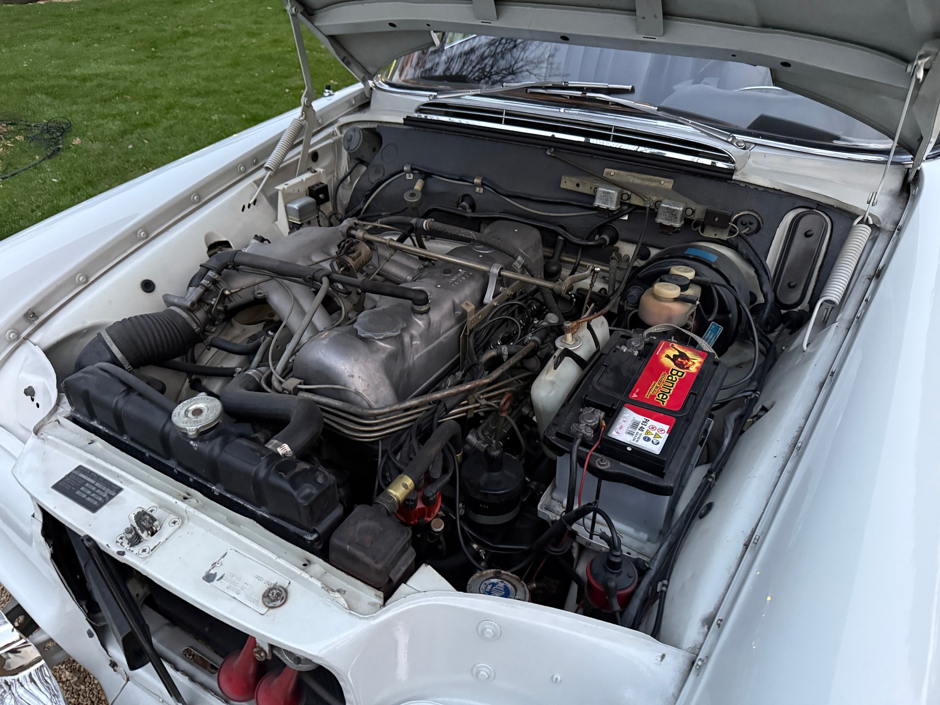 MERCEDES-BENZ 280 SE-image-13