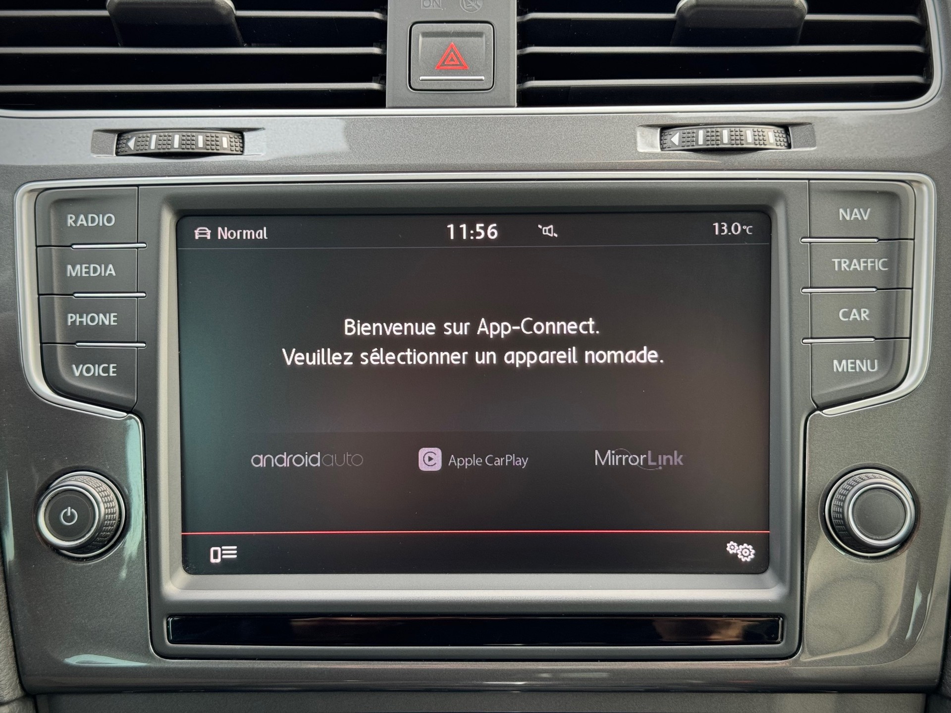 VW Golf 2.0 TDI Alltrack 4Motion - Véhicule Suisse (CH)-image-10