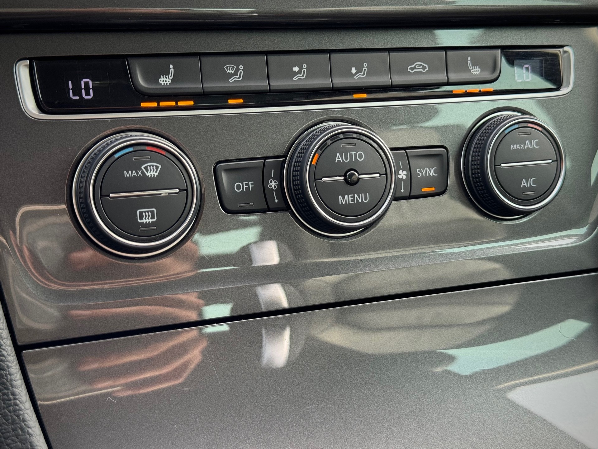 VW Golf 2.0 TDI Alltrack 4Motion - Véhicule Suisse (CH)-image-11