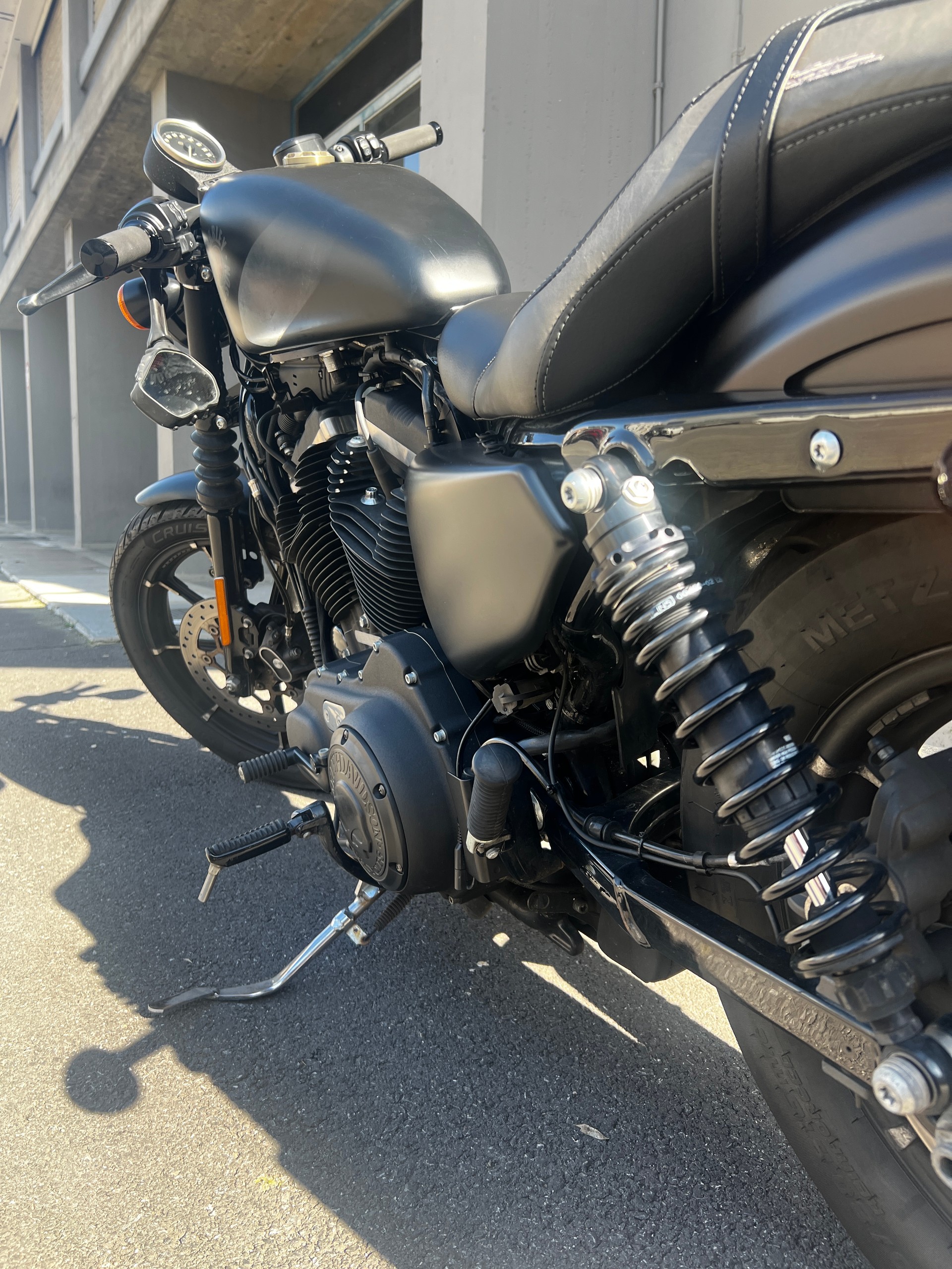 HARLEY-DAVIDSON XL 883 N Sportster Iron ABS 32kW-image-4