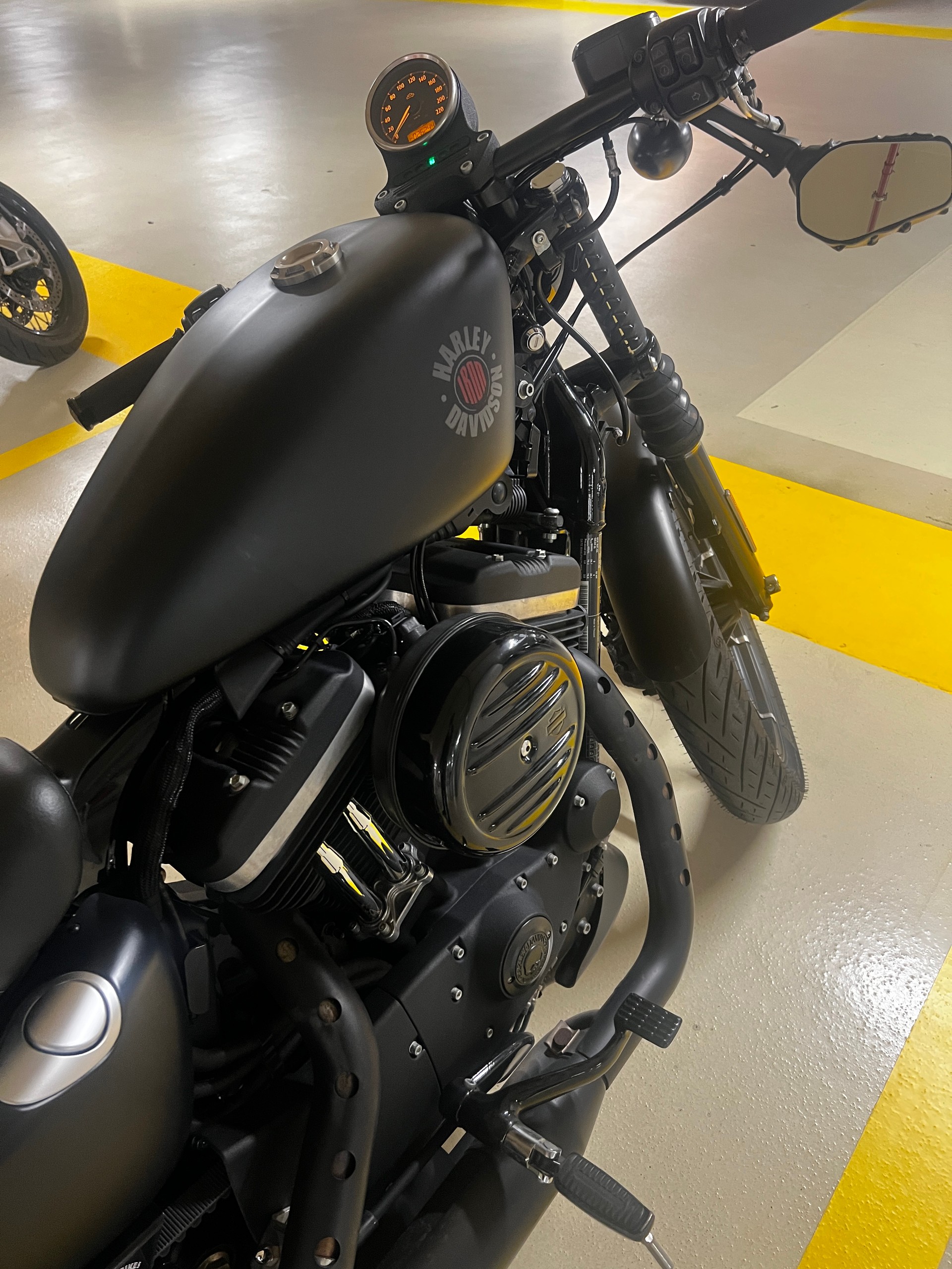 HARLEY-DAVIDSON XL 883 N Sportster Iron ABS 32kW-image-7