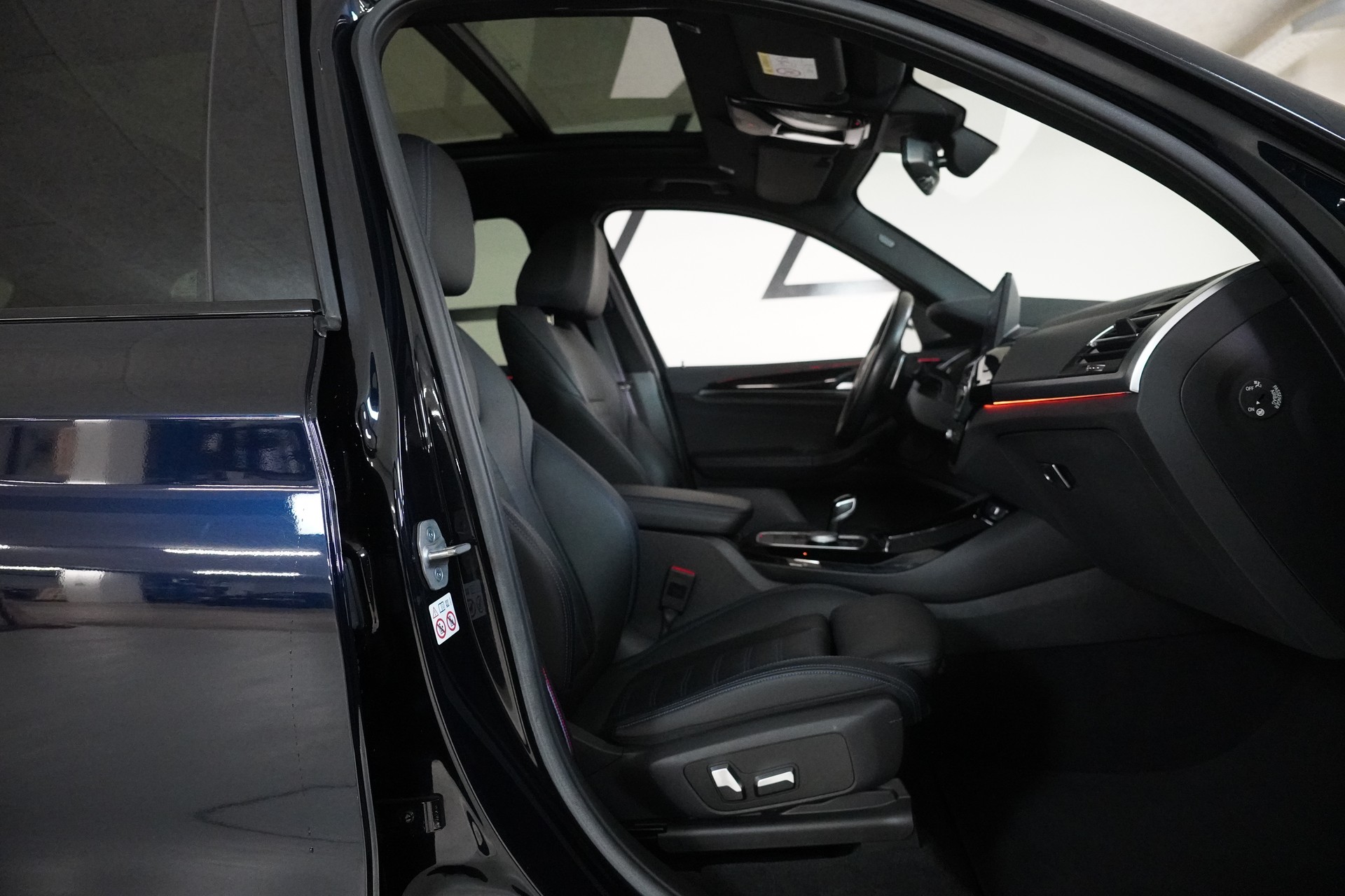 BMW X3 M40i Travel-image-13