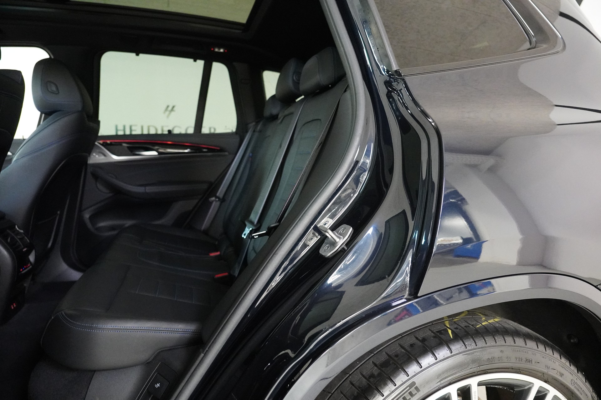 BMW X3 M40i Travel-image-12