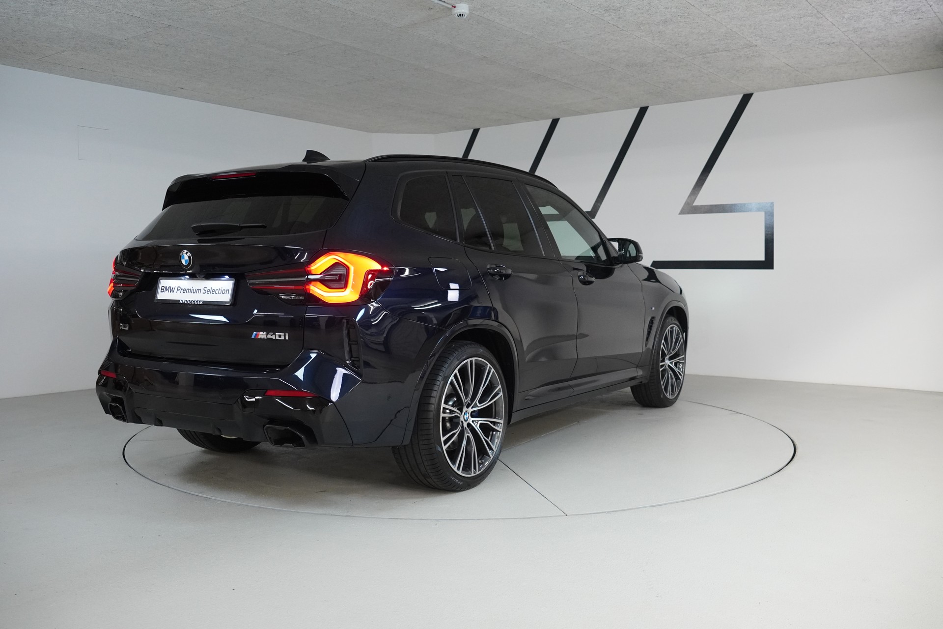 BMW X3 M40i Travel-image-6