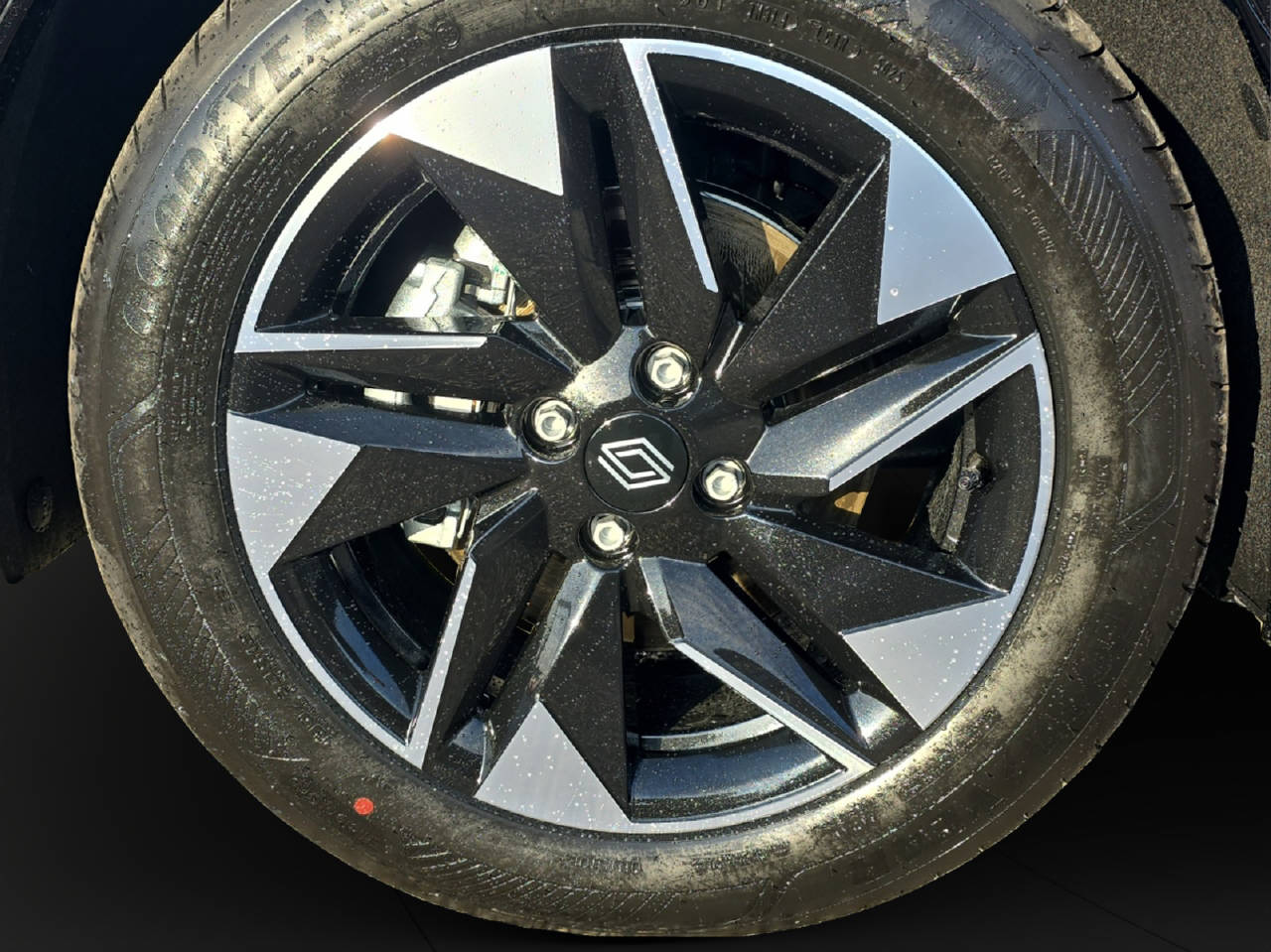 RENAULT Clio 1.8 E-Tech techno-image-12