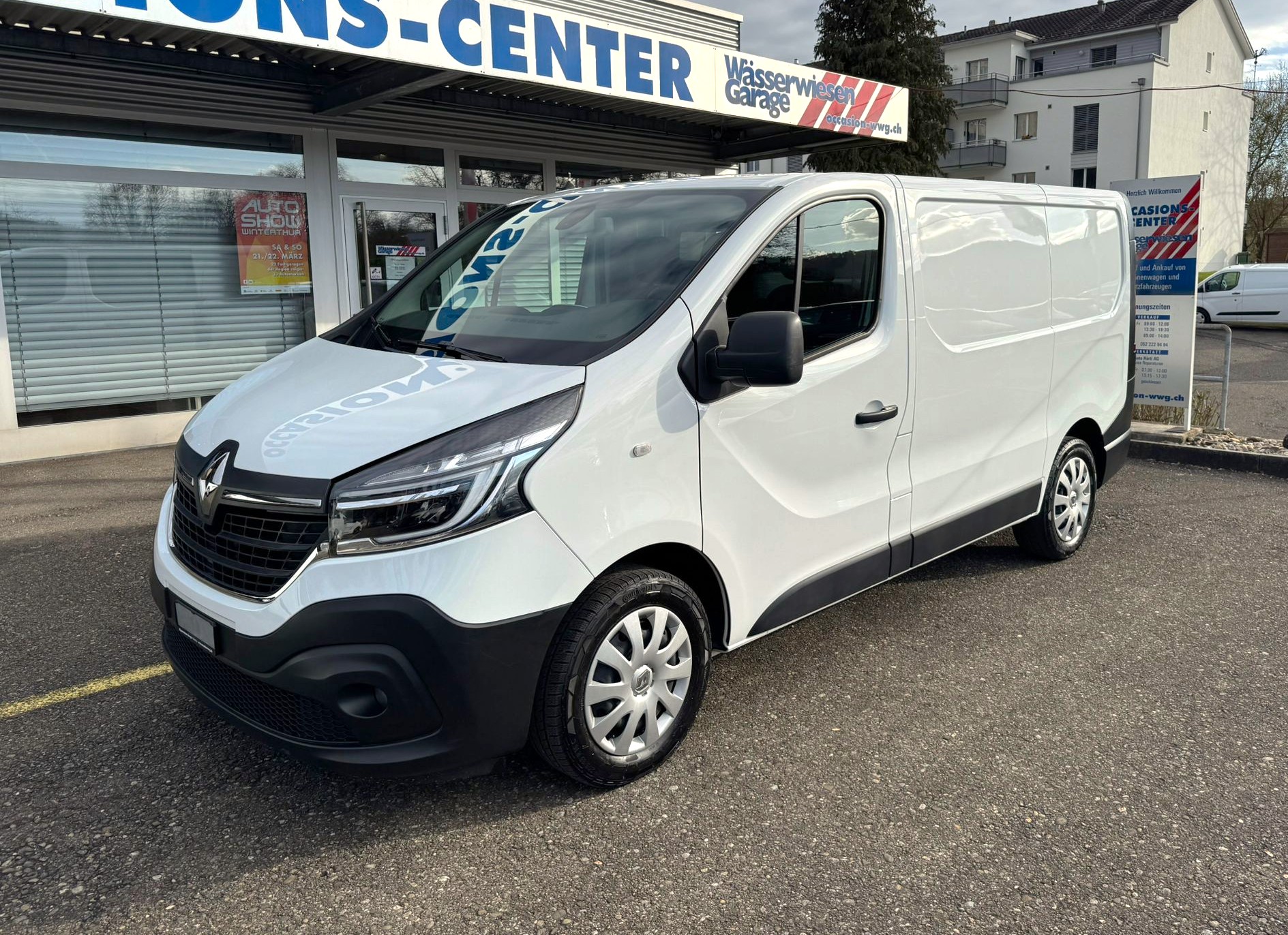RENAULT Trafic dCi120 2.0 Bus L1H1