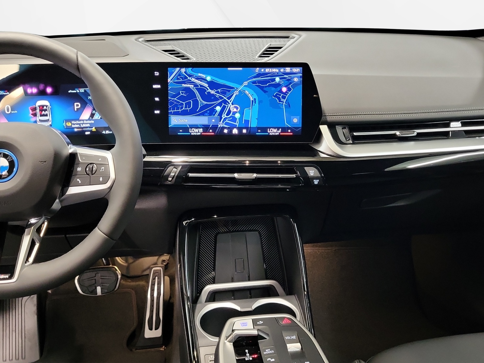 BMW iX1 eDrive 20 M Sport-image-15