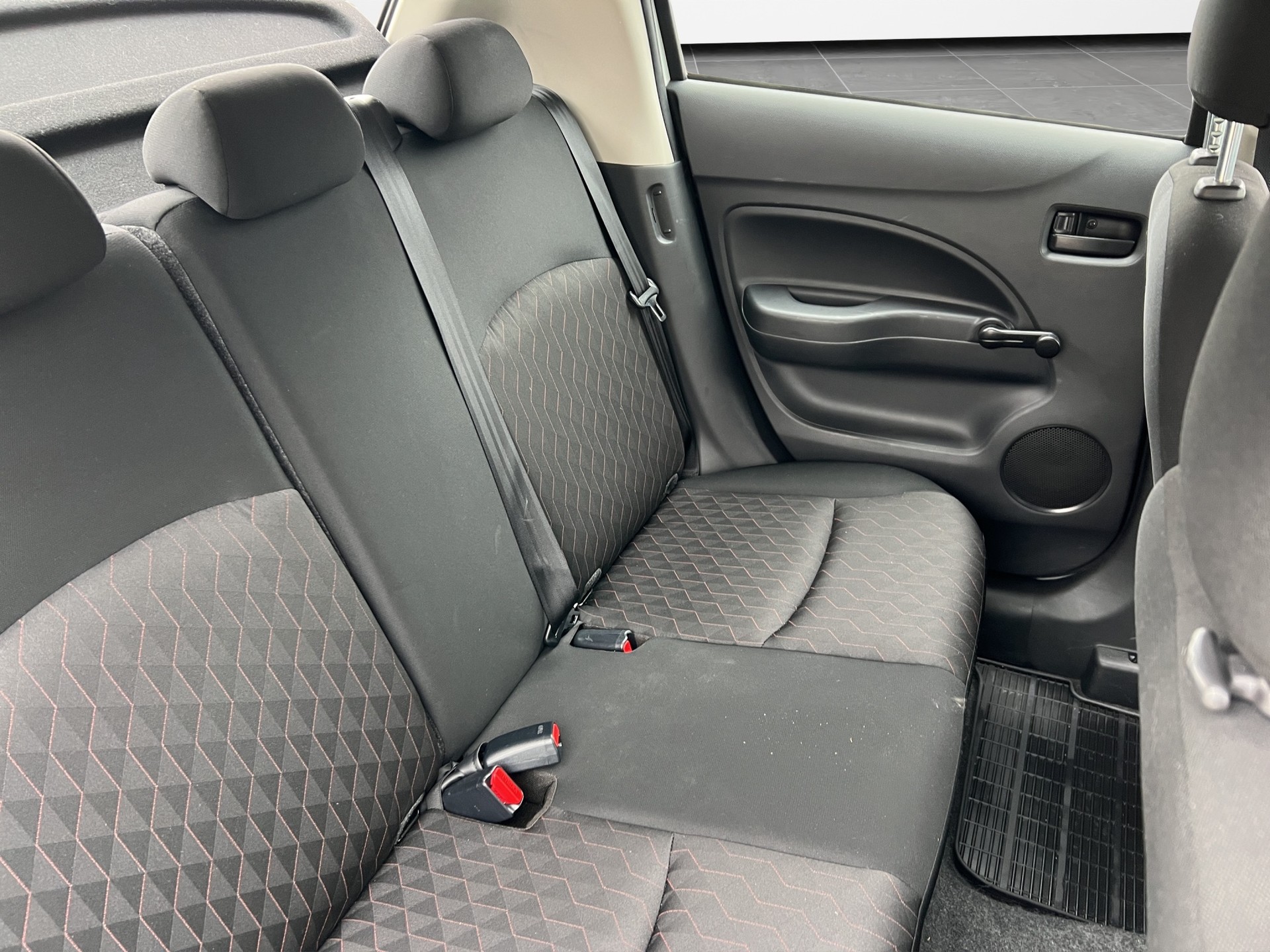 MITSUBISHI Space Star 1.2 Inform-image-15