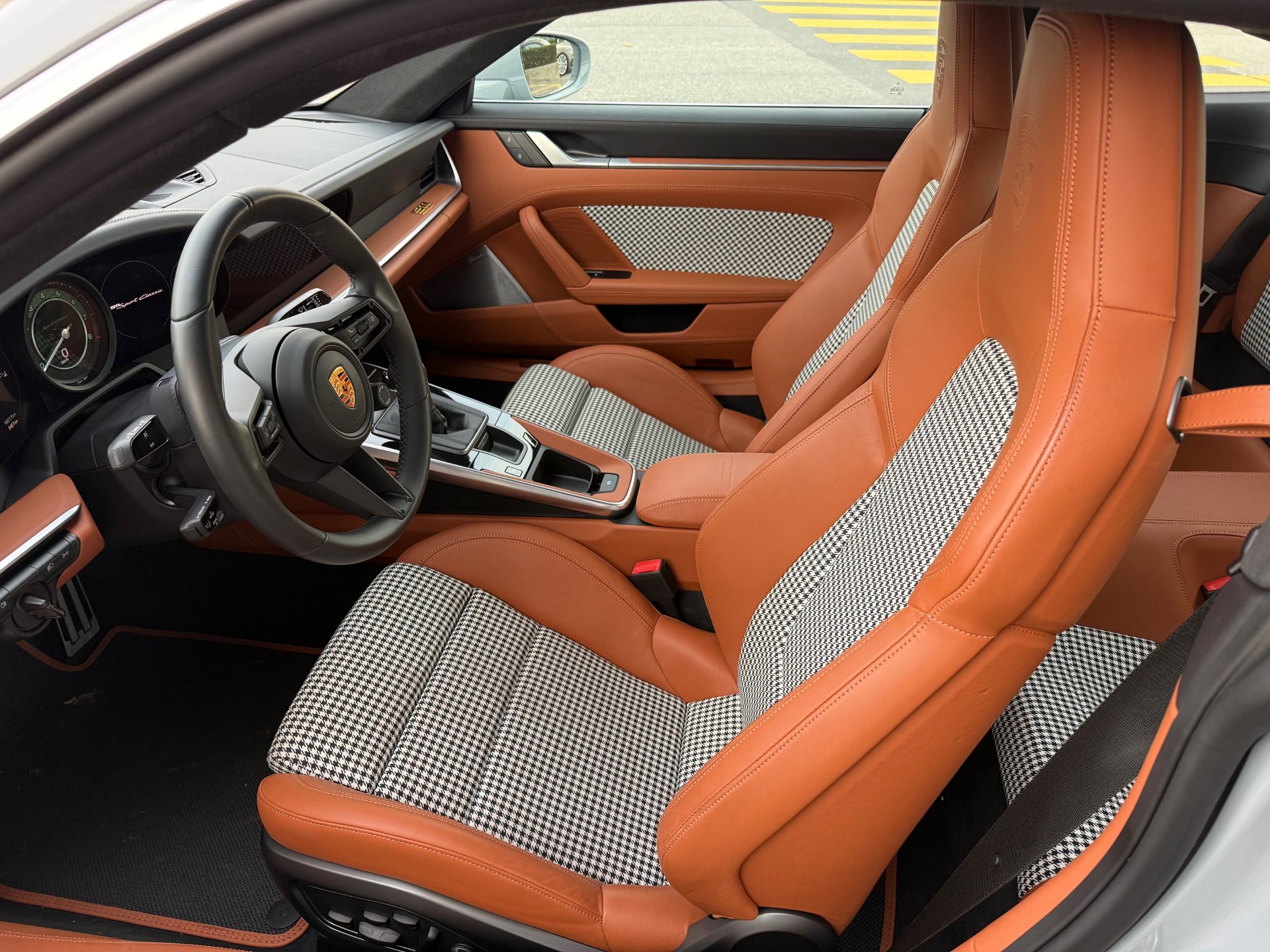 PORSCHE 911 Sport Classic PDK-image-9