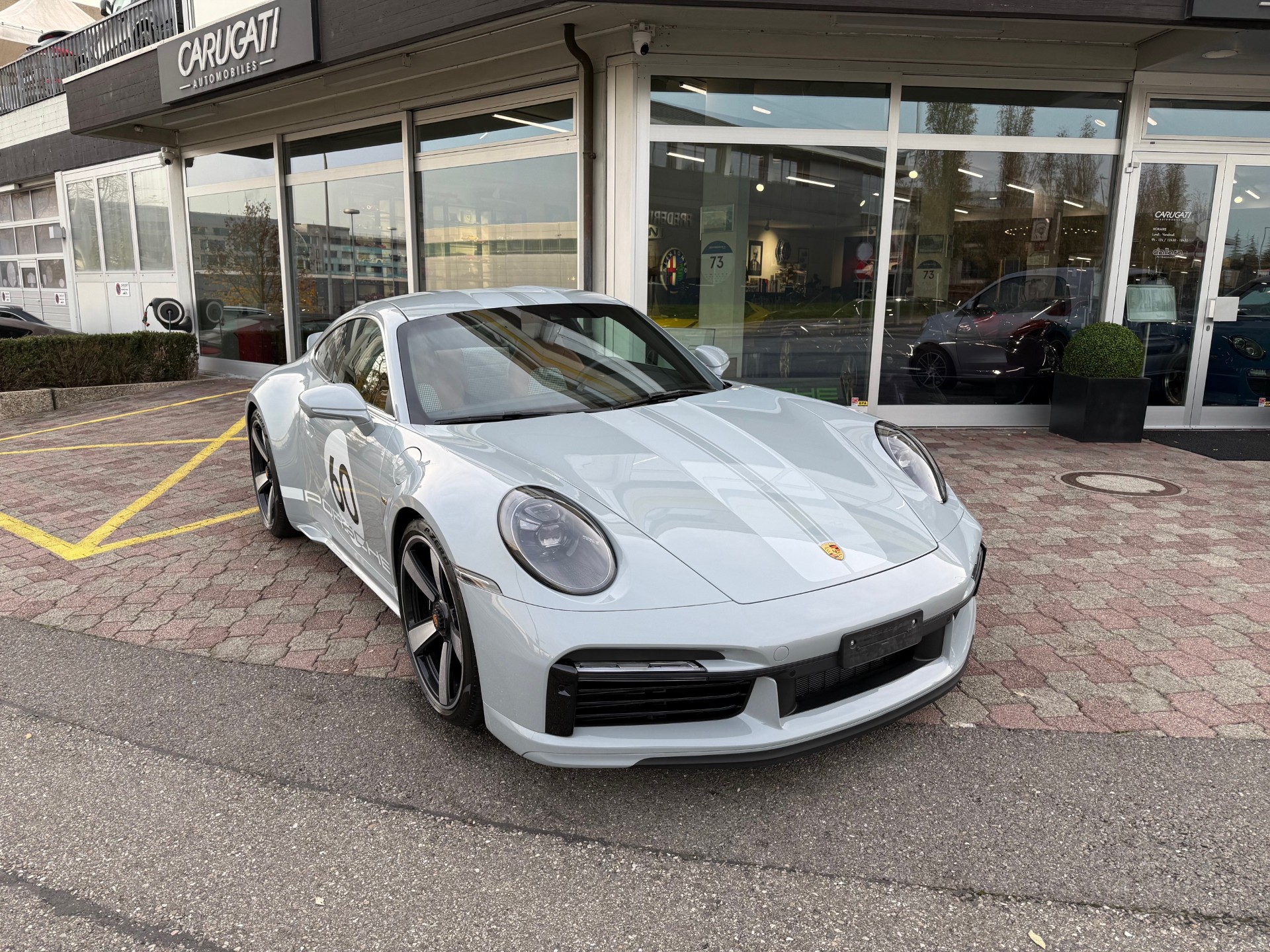 PORSCHE 911 Sport Classic PDK-showroom-element-1