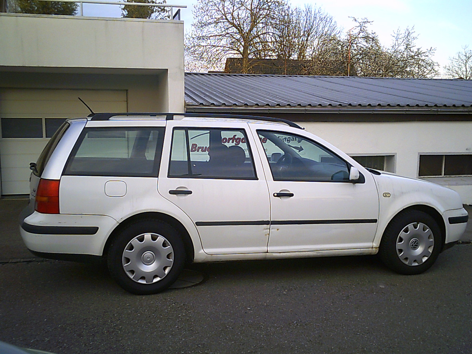 VW Golf Variant 1.6 Comfortline-image-1