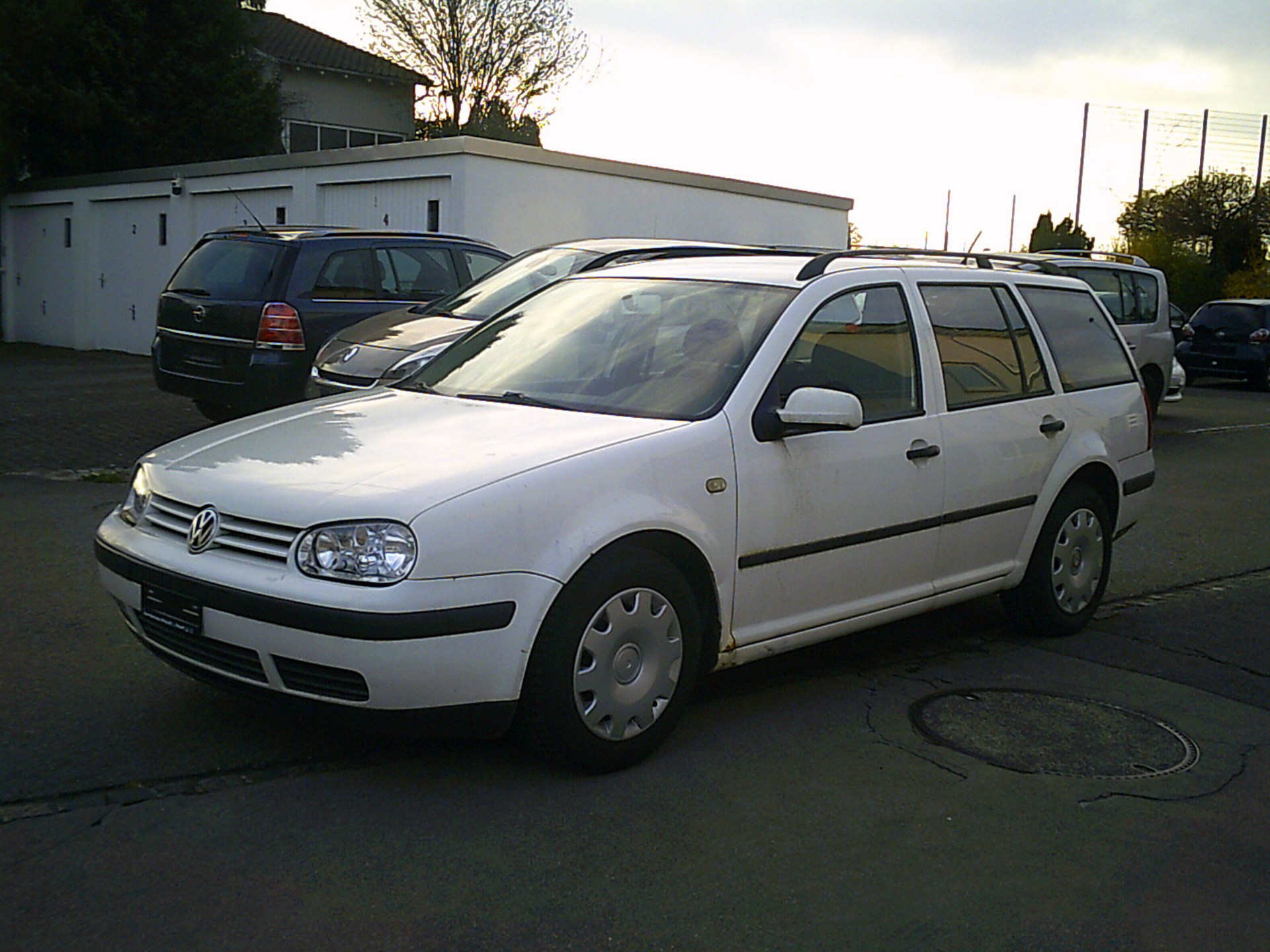 VW Golf Variant 1.6 Comfortline-image-5