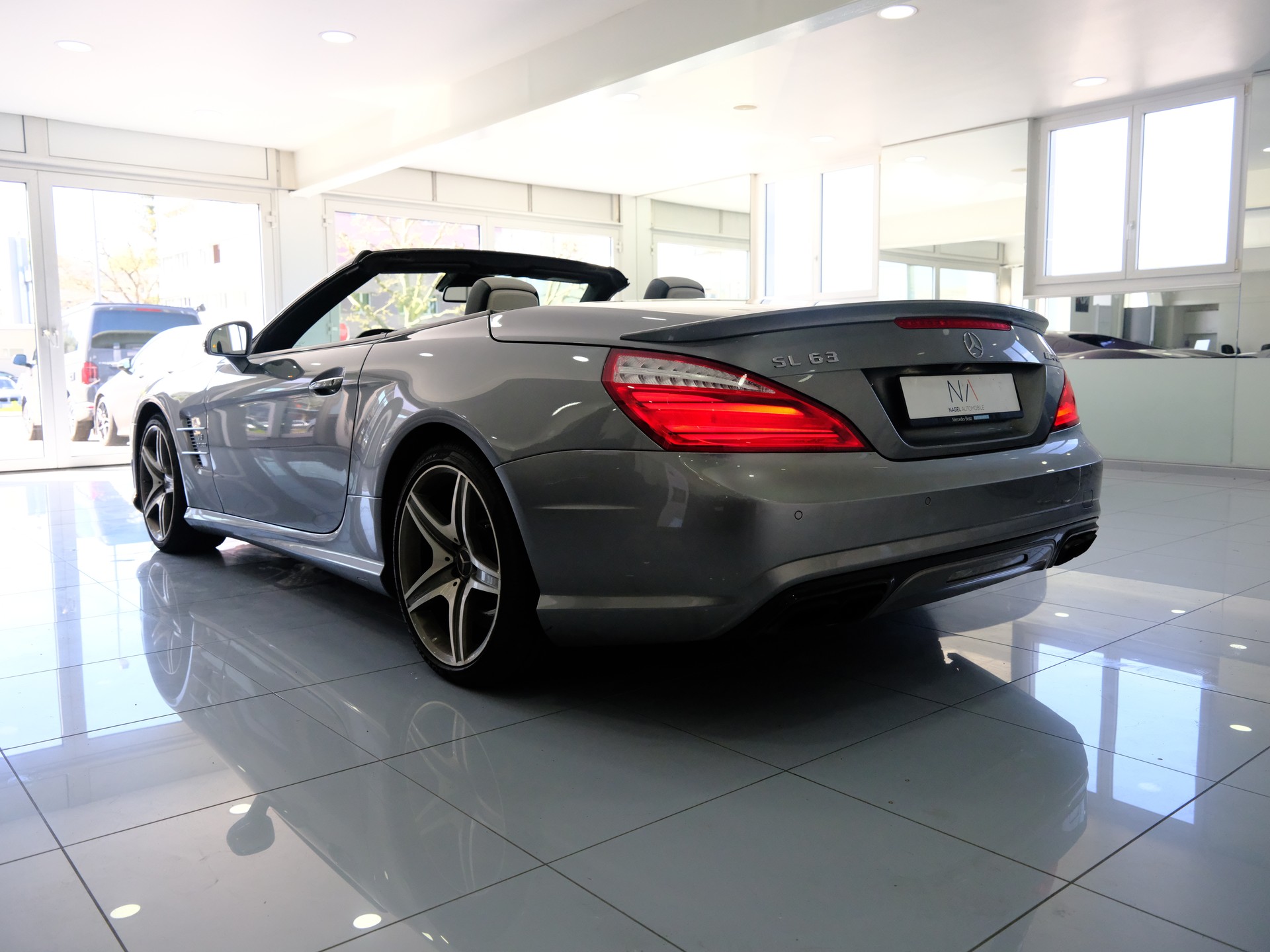 MERCEDES-BENZ SL 63 AMG Speedshift-image-4