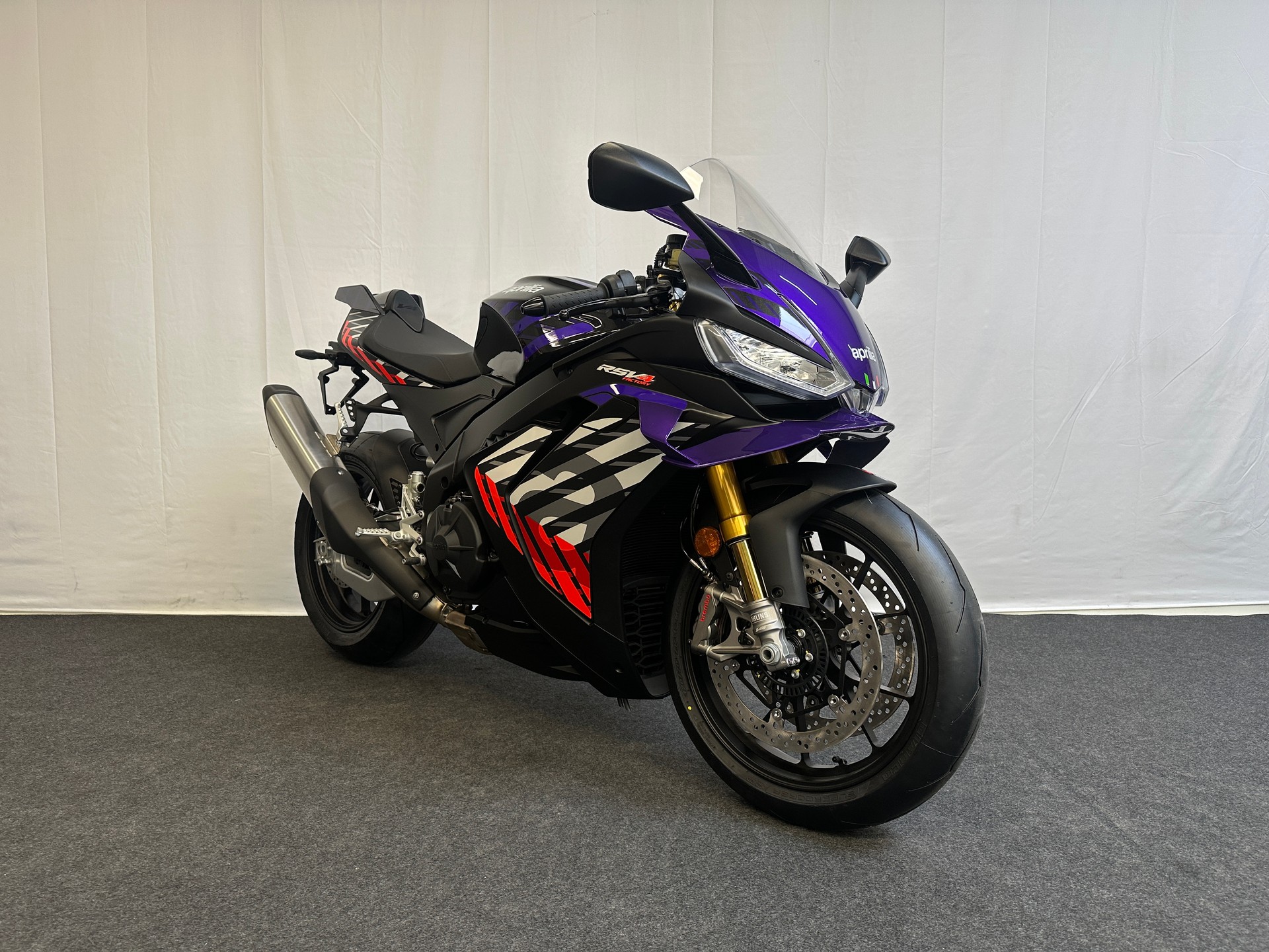 APRILIA RSV4 1100 E5+ Factory-image-2