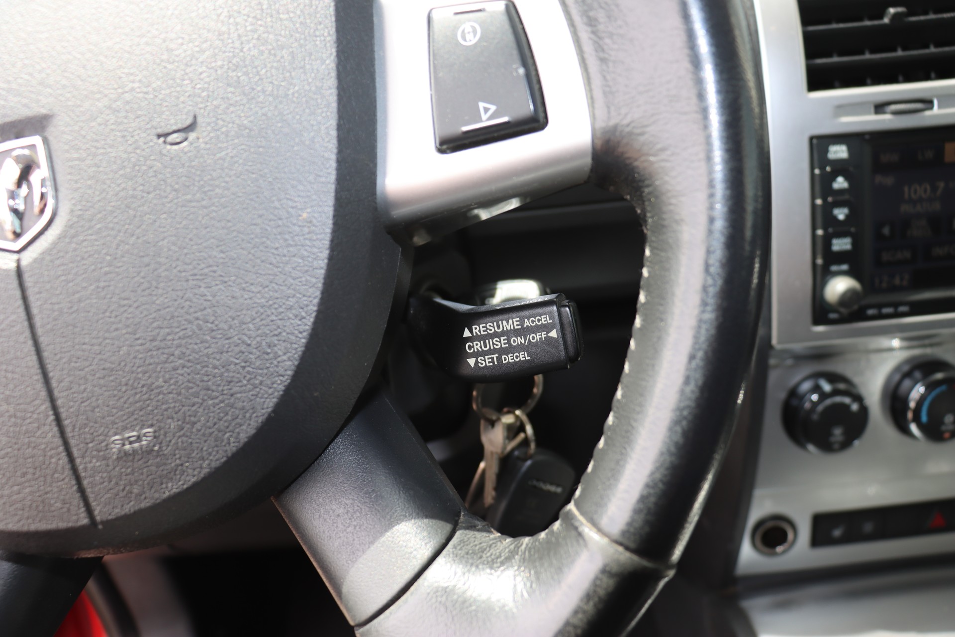 DODGE Nitro 2.8 CRD R/T Automatic-image-17